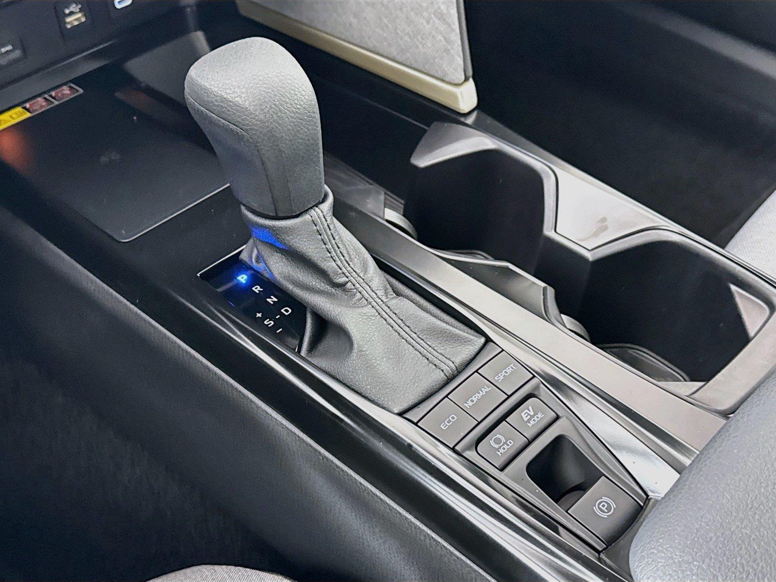 2026 Toyota Camry LE photo 24