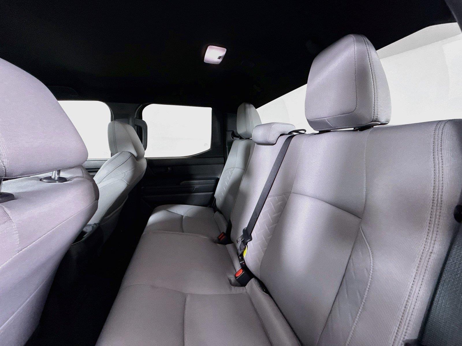 2025 Toyota Tacoma SR5 photo 27