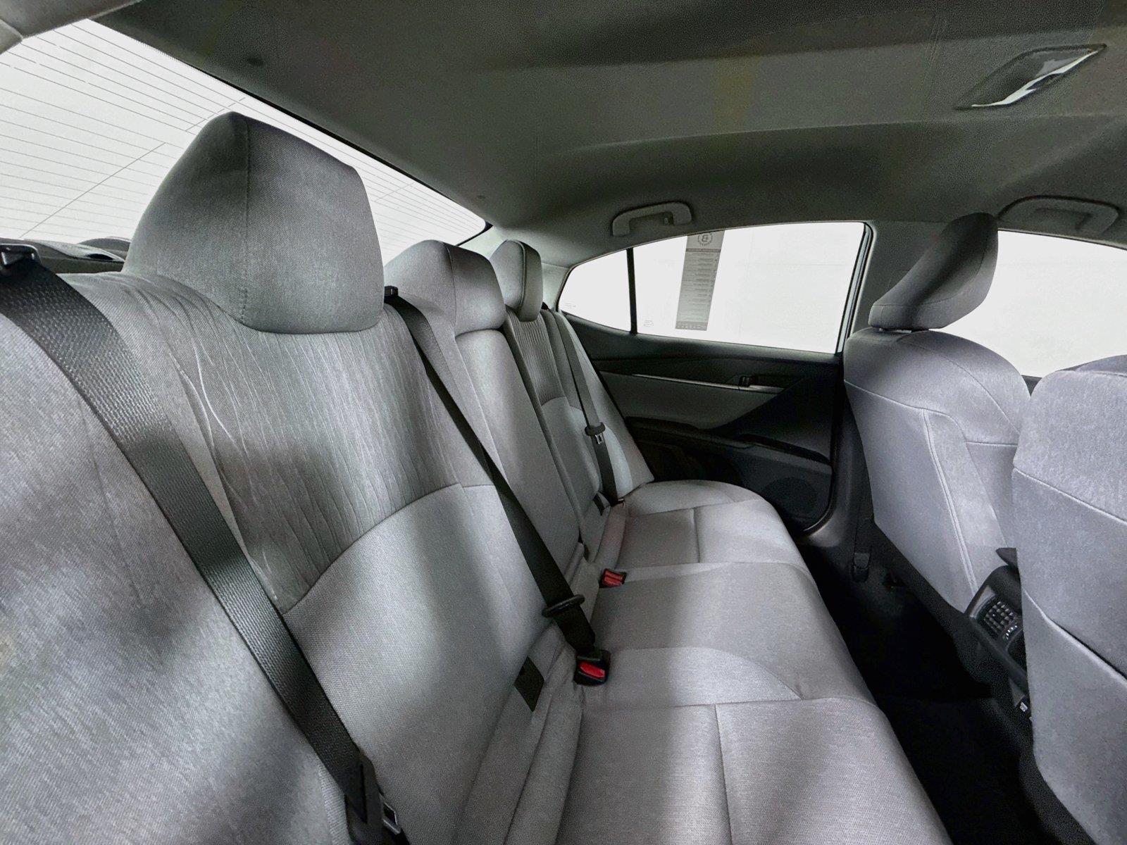 2026 Toyota Camry LE photo 38