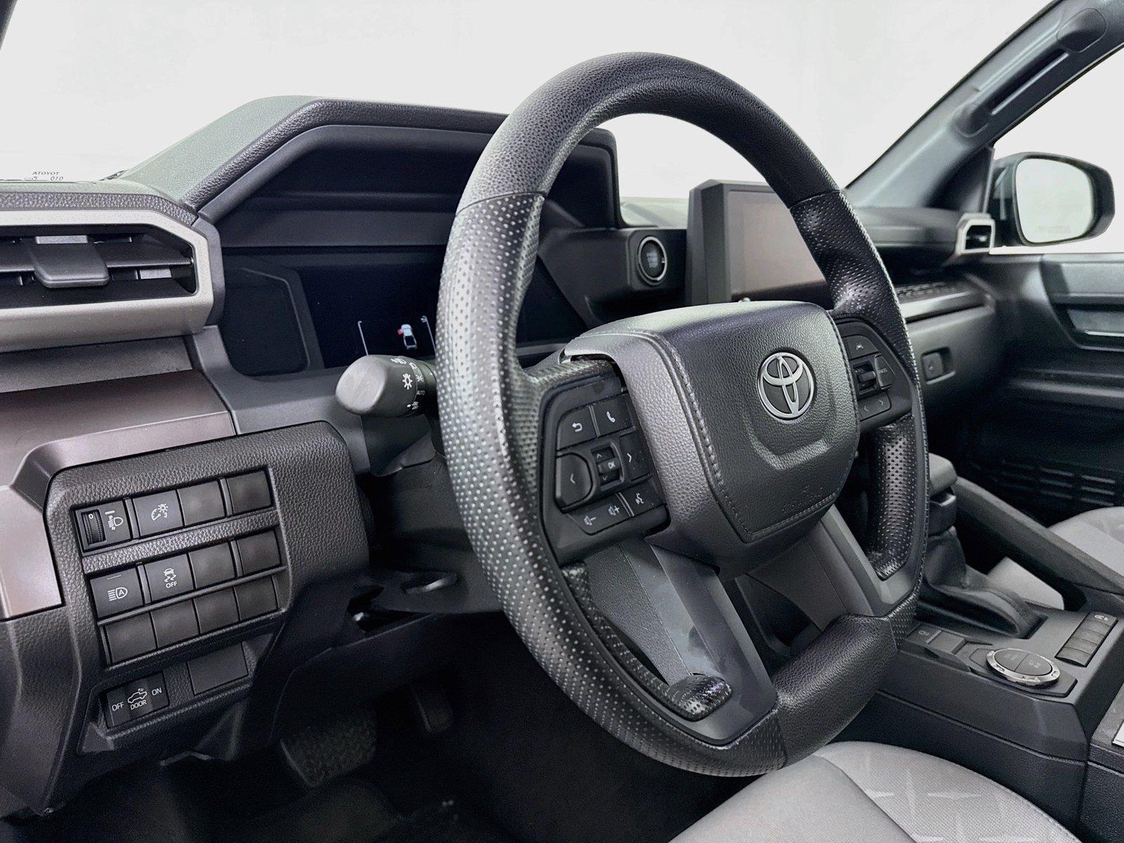 2025 Toyota Tacoma SR5 photo 3