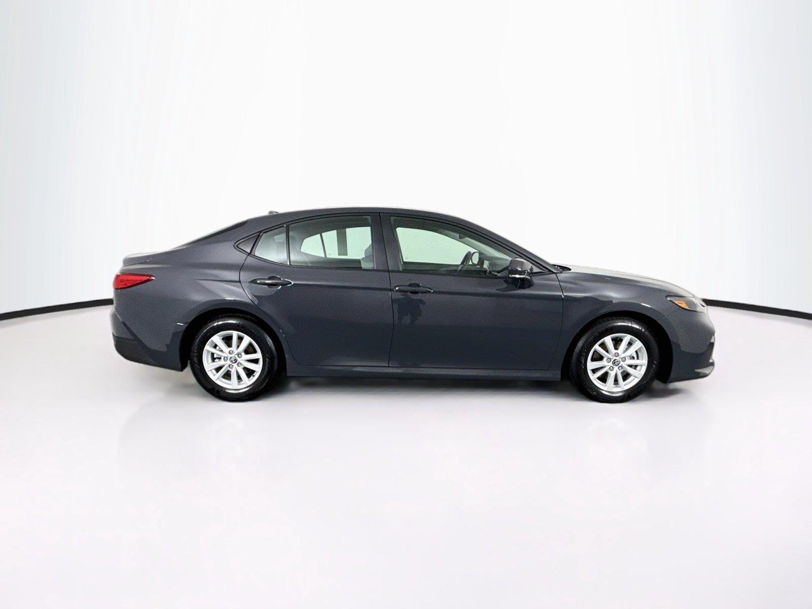2026 Toyota Camry LE photo 9