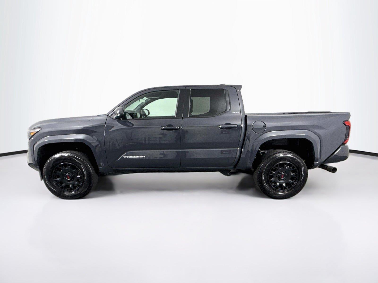 2025 Toyota Tacoma SR5 photo 12