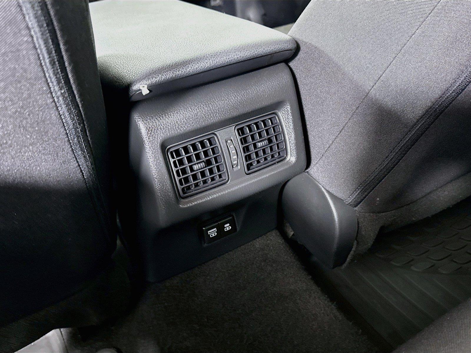 2025 Toyota Camry LE photo 34