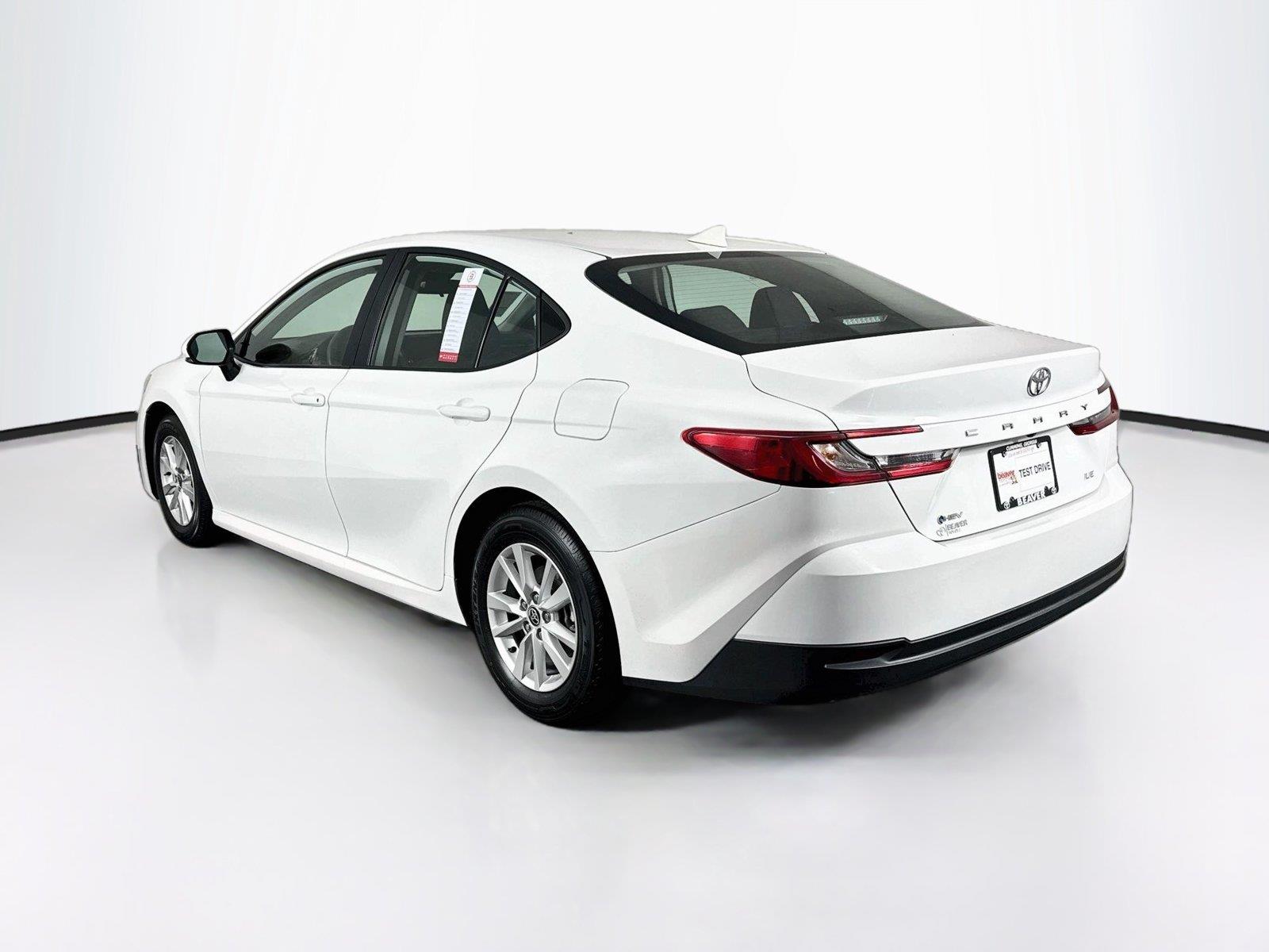 2025 Toyota Camry LE photo 11