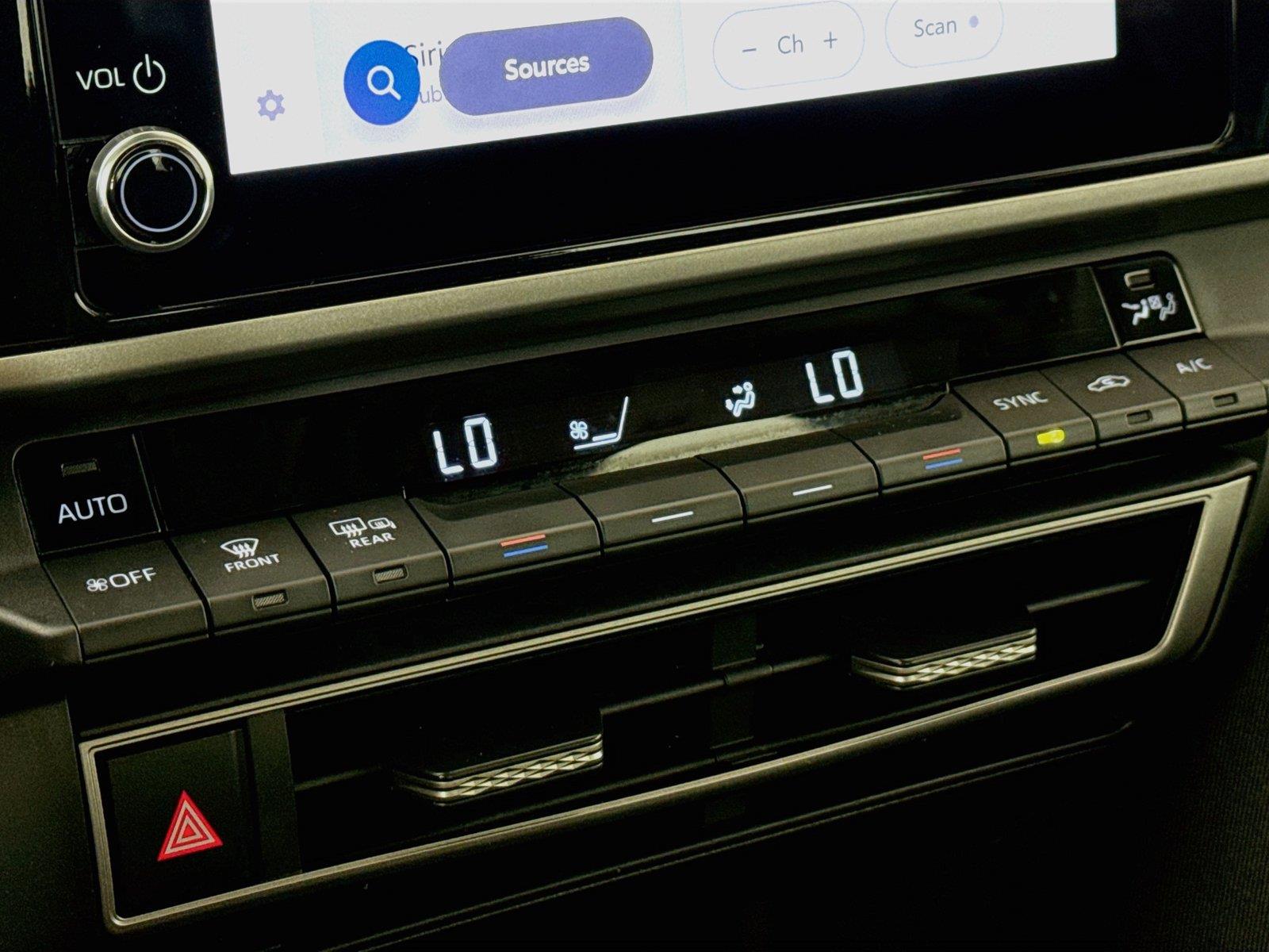 2025 Toyota Camry LE photo 23