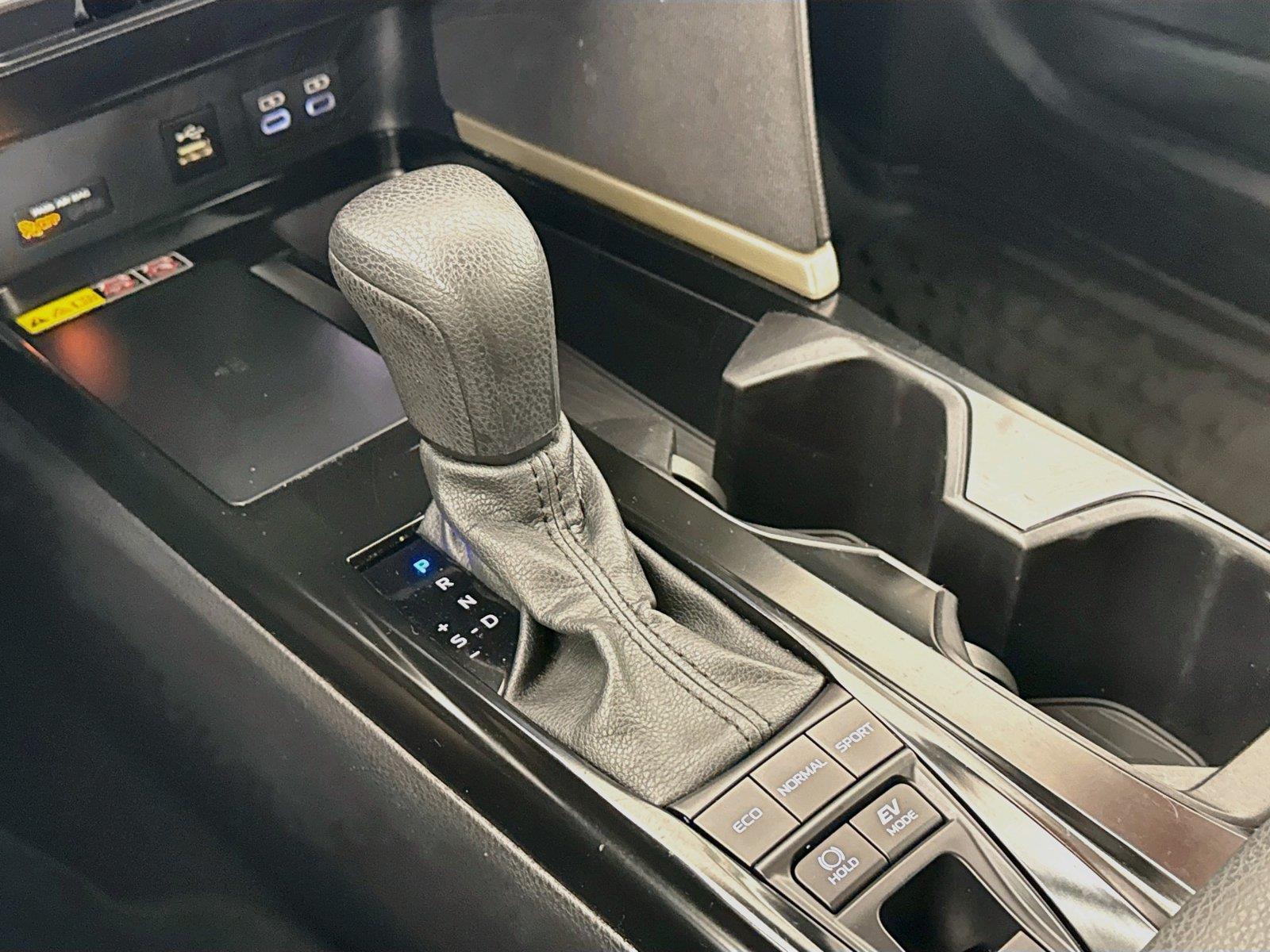 2025 Toyota Camry LE photo 24