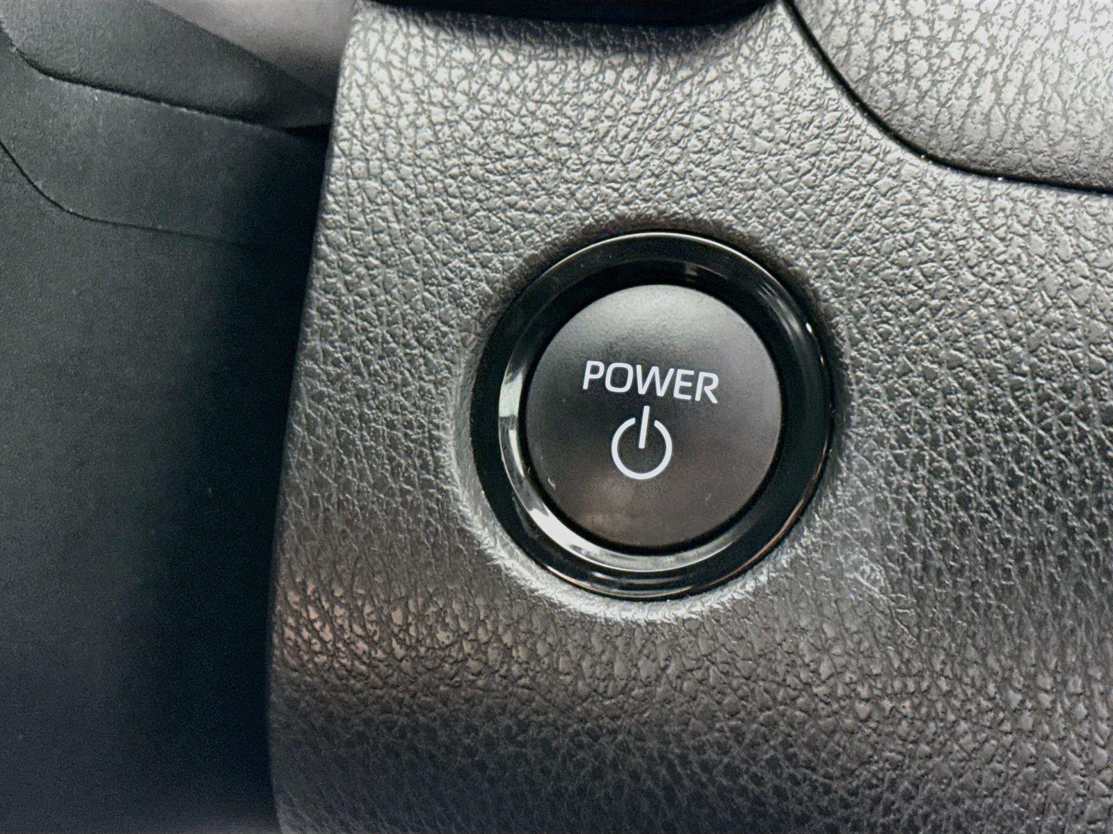 2025 Toyota Camry SE photo 20