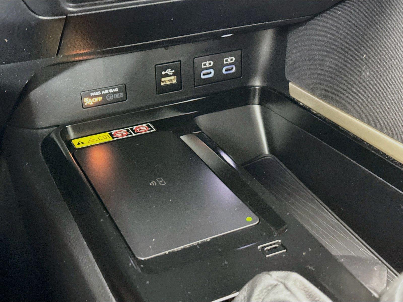 2025 Toyota Camry LE photo 25