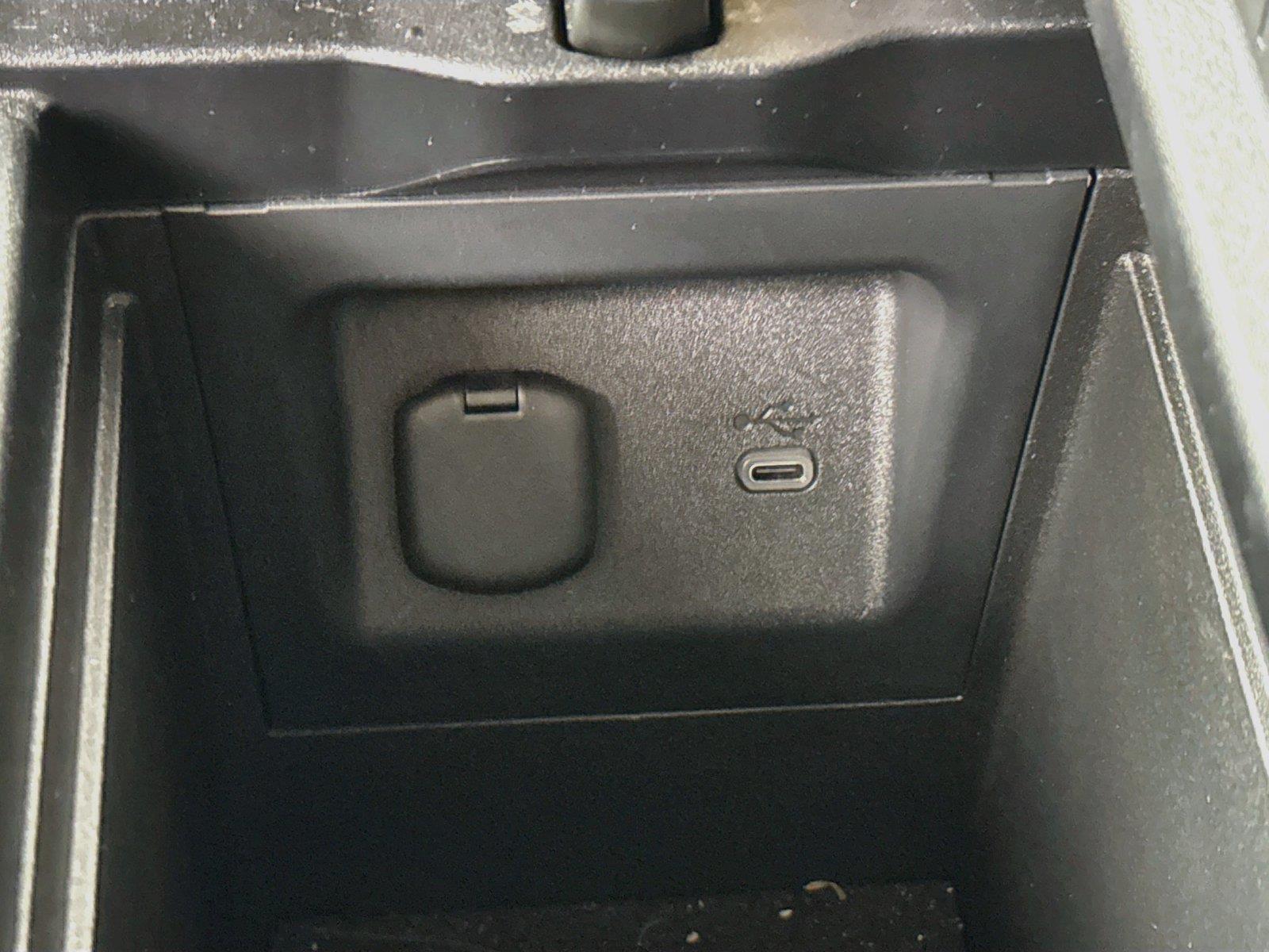 2026 Toyota RAV4 XLE Premium photo 33