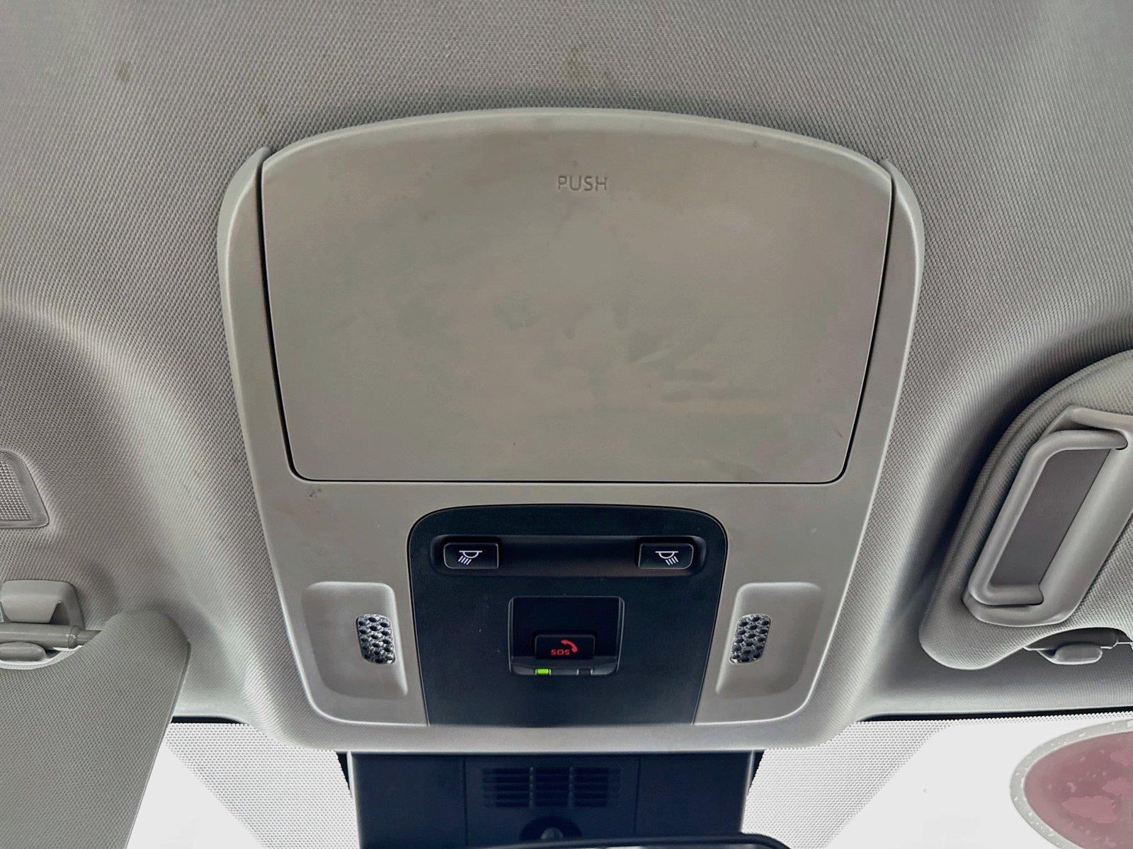 2025 Toyota Camry LE photo 5