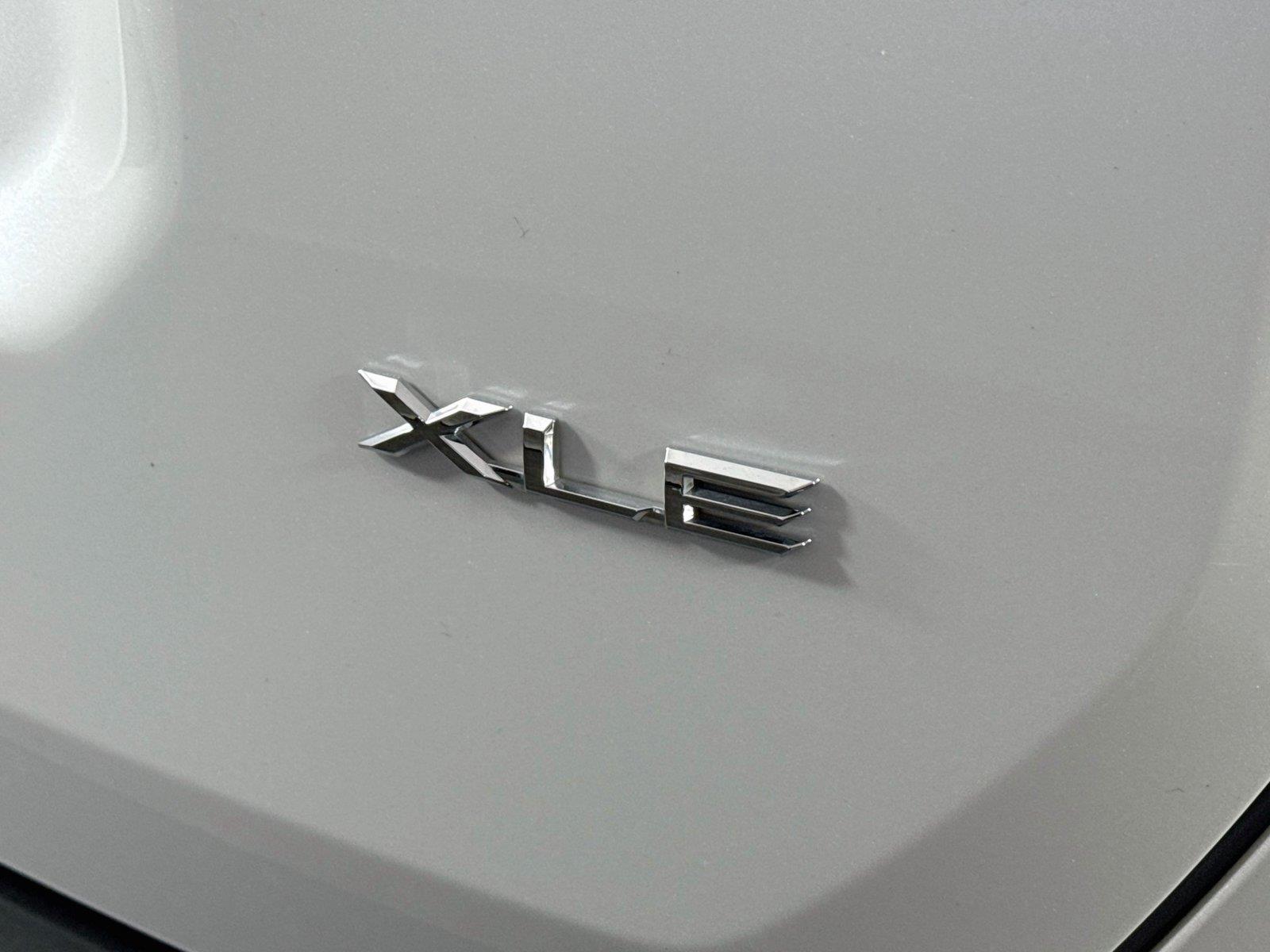 2026 Toyota RAV4 XLE Premium photo 14
