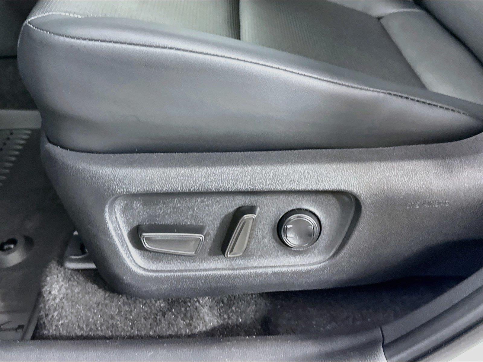 2026 Toyota RAV4 XLE Premium photo 28