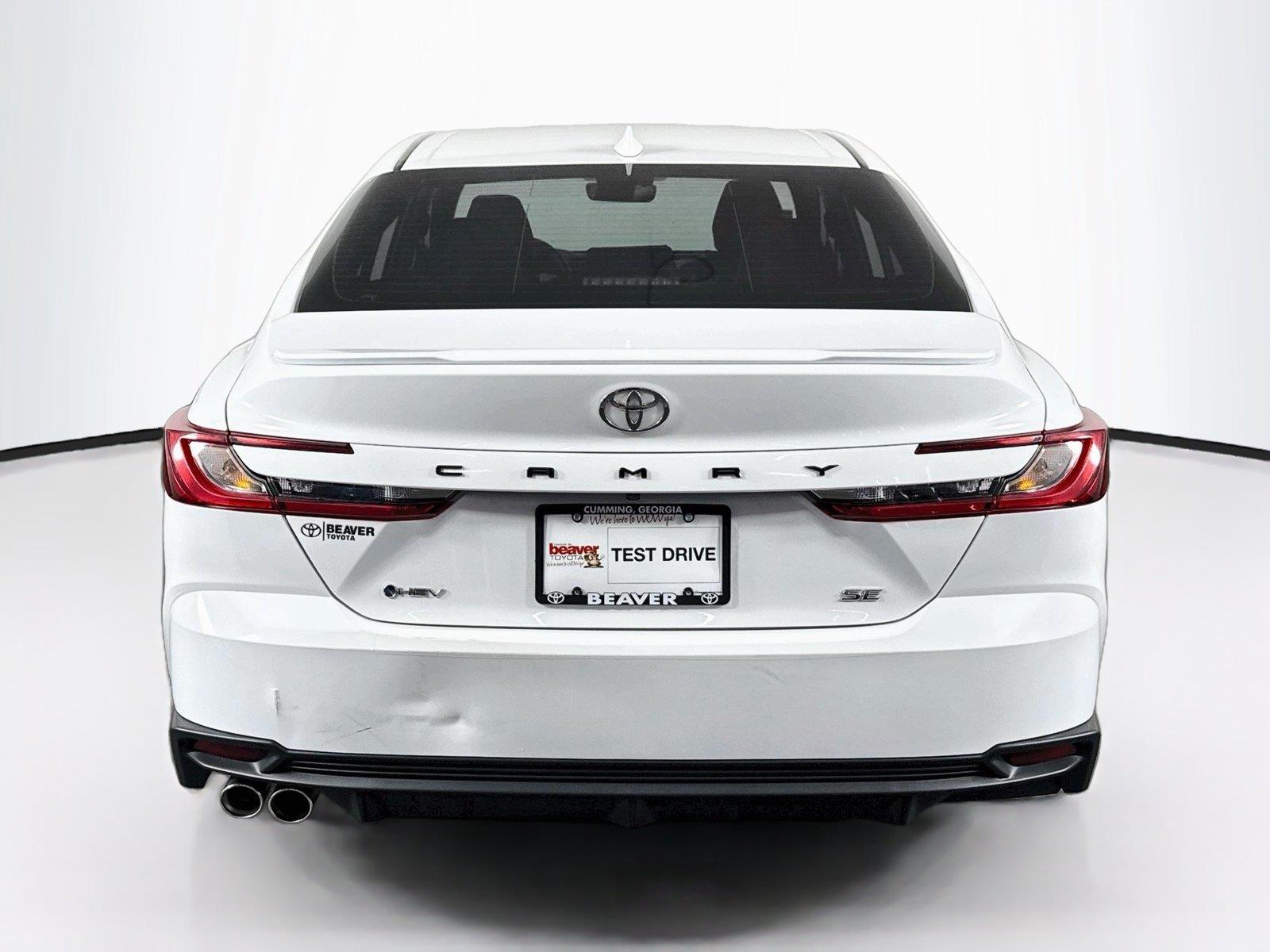 2025 Toyota Camry SE photo 10