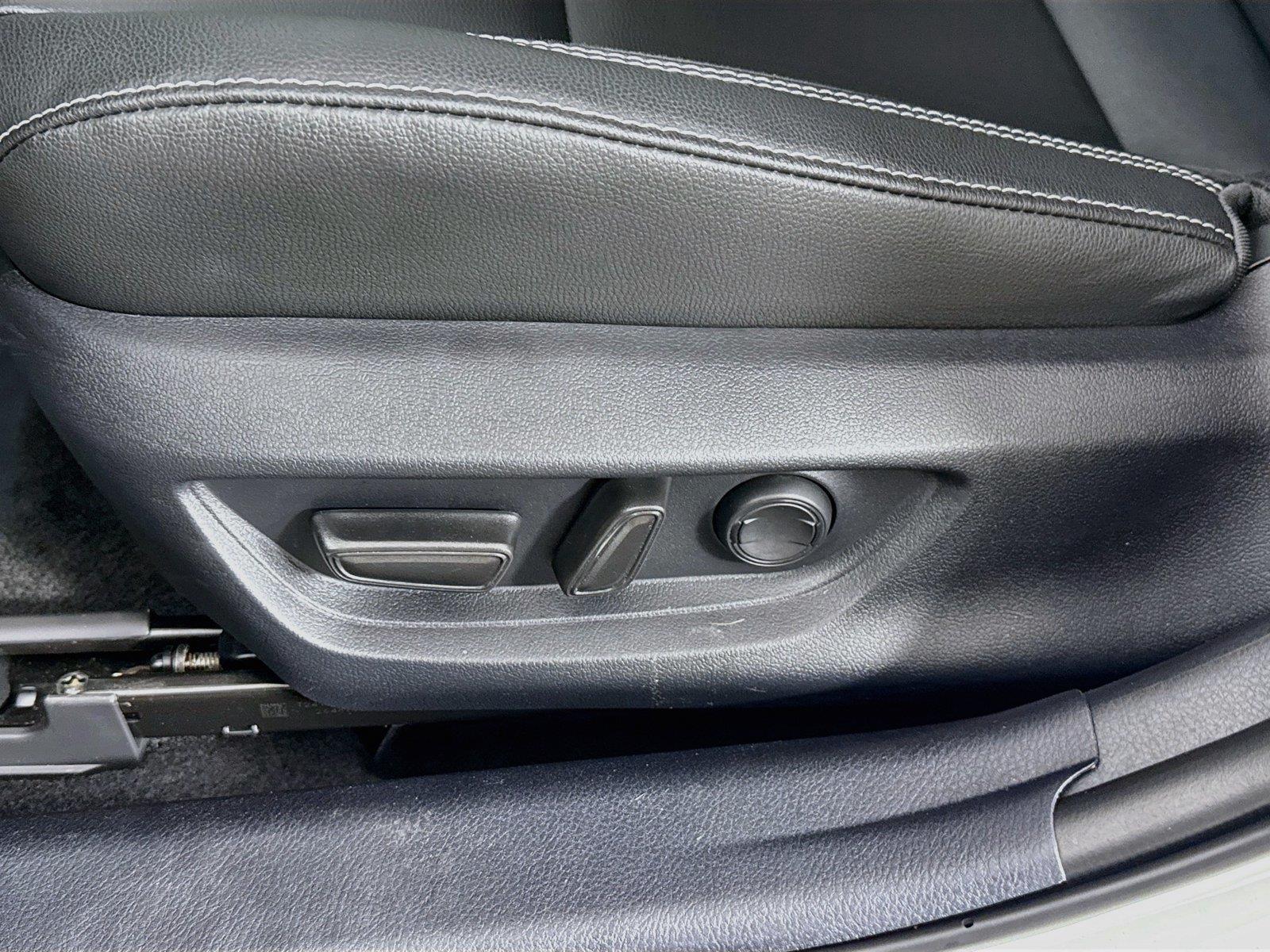 2025 Toyota Camry SE photo 29