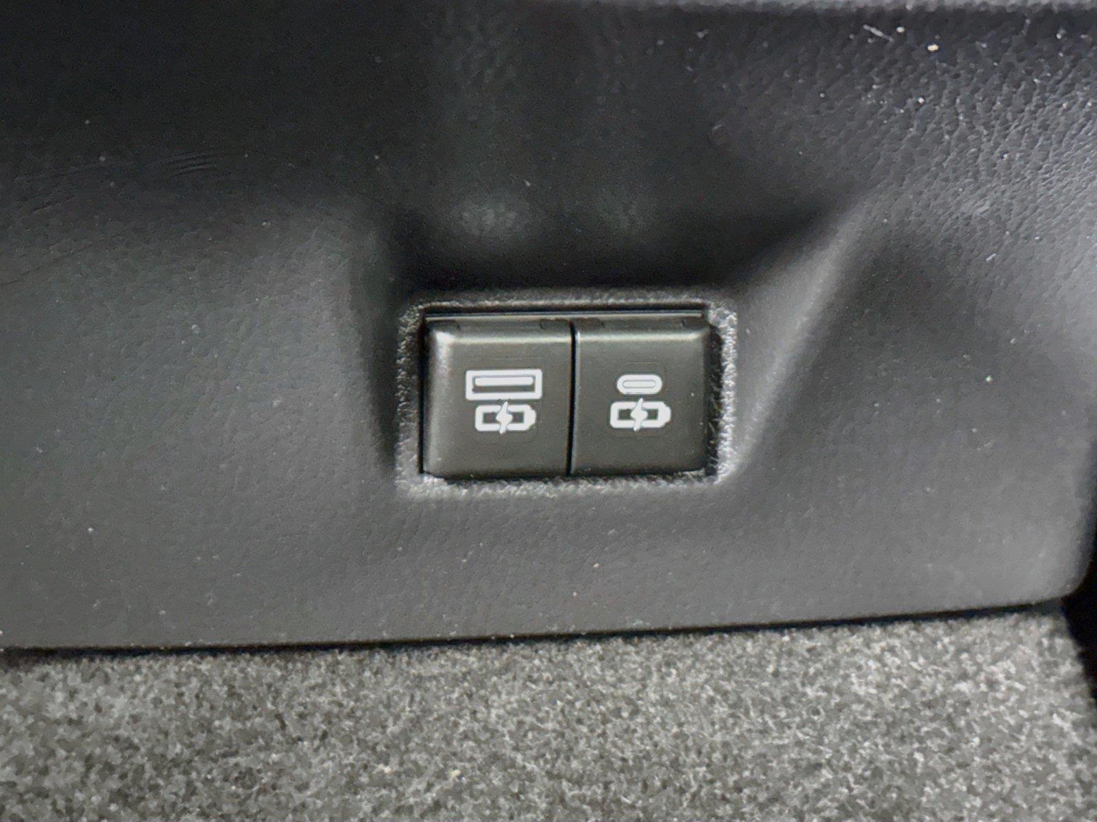 2025 Toyota Camry LE photo 36