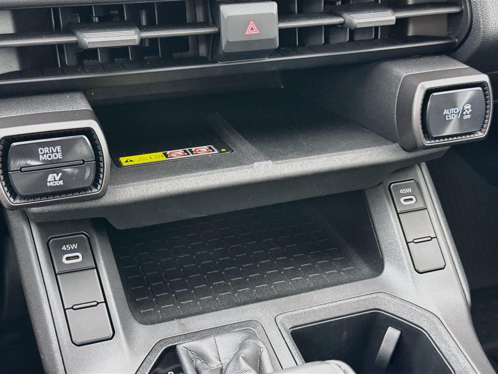 2026 Toyota RAV4 XLE Premium photo 26