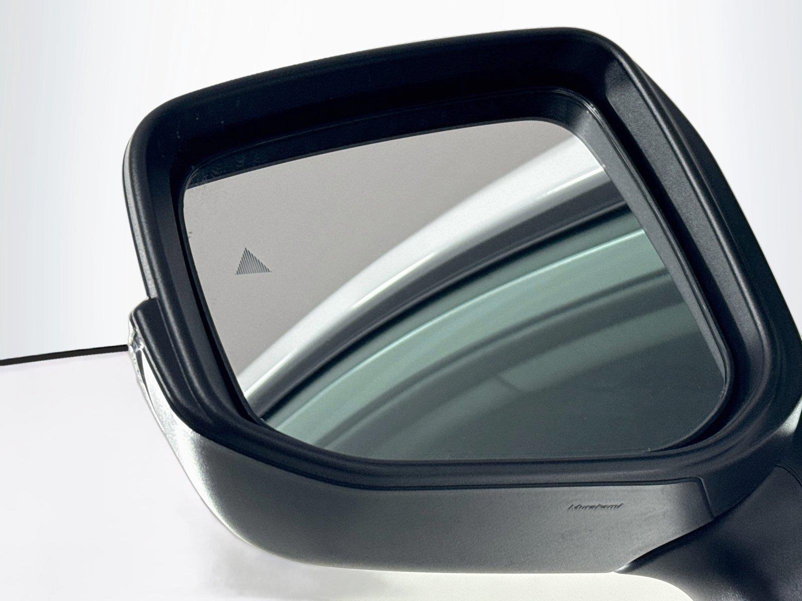 2026 Toyota RAV4 XLE Premium photo 4