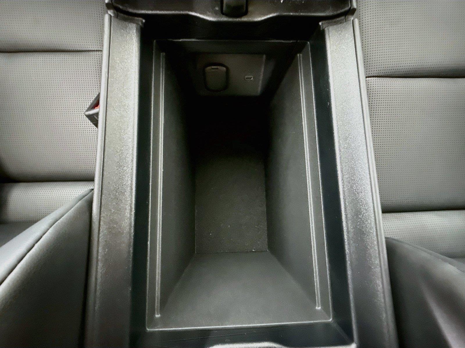 2026 Toyota RAV4 XLE Premium photo 32
