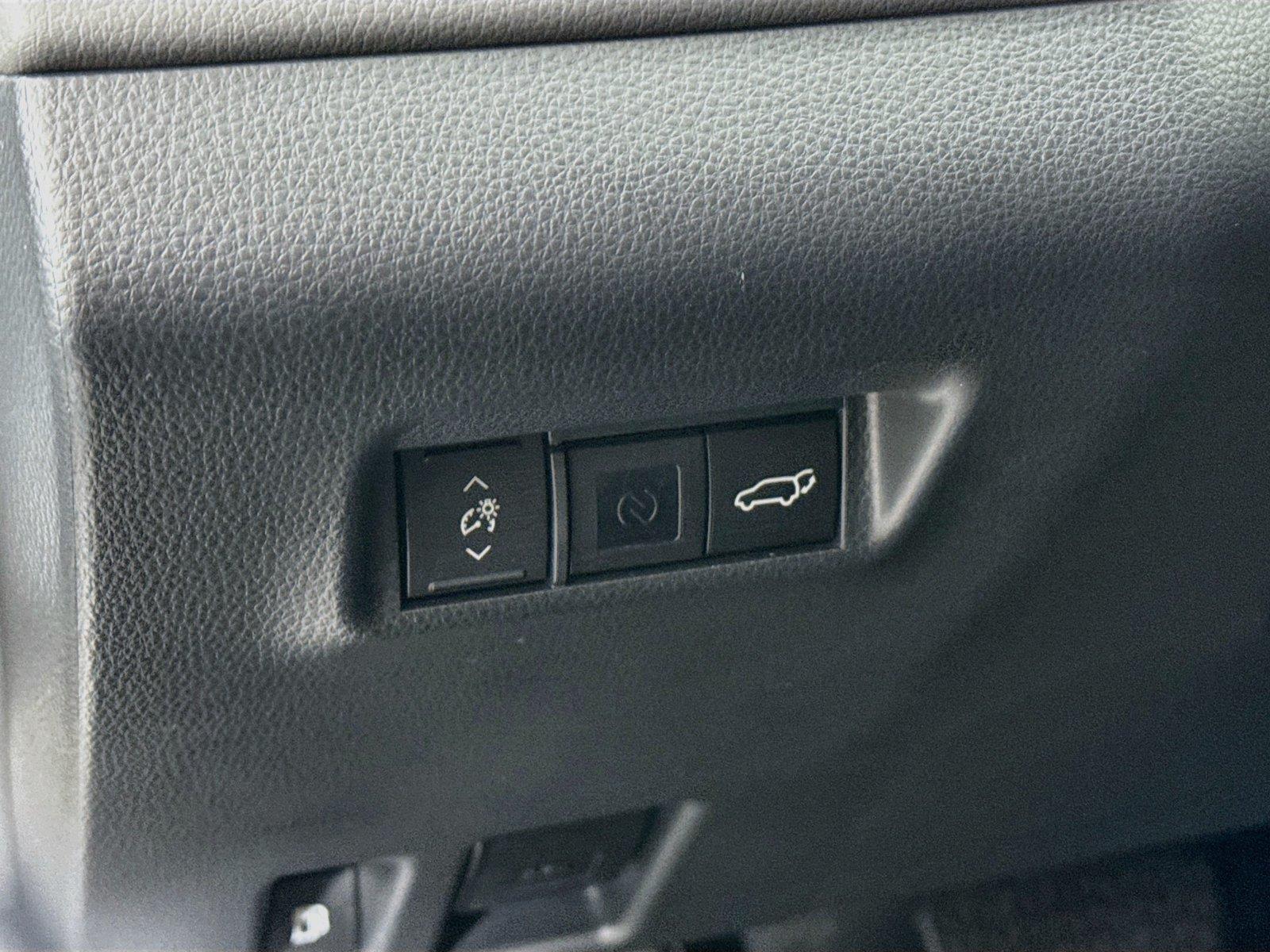 2026 Toyota RAV4 XLE Premium photo 15