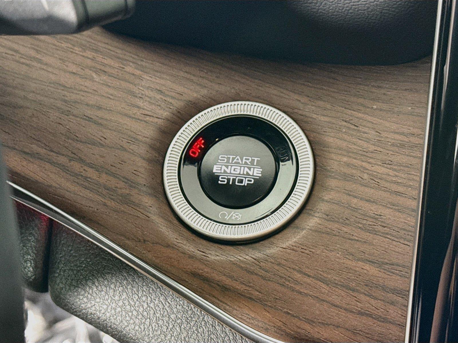 2025 Jeep Grand Cherokee Summit photo 21