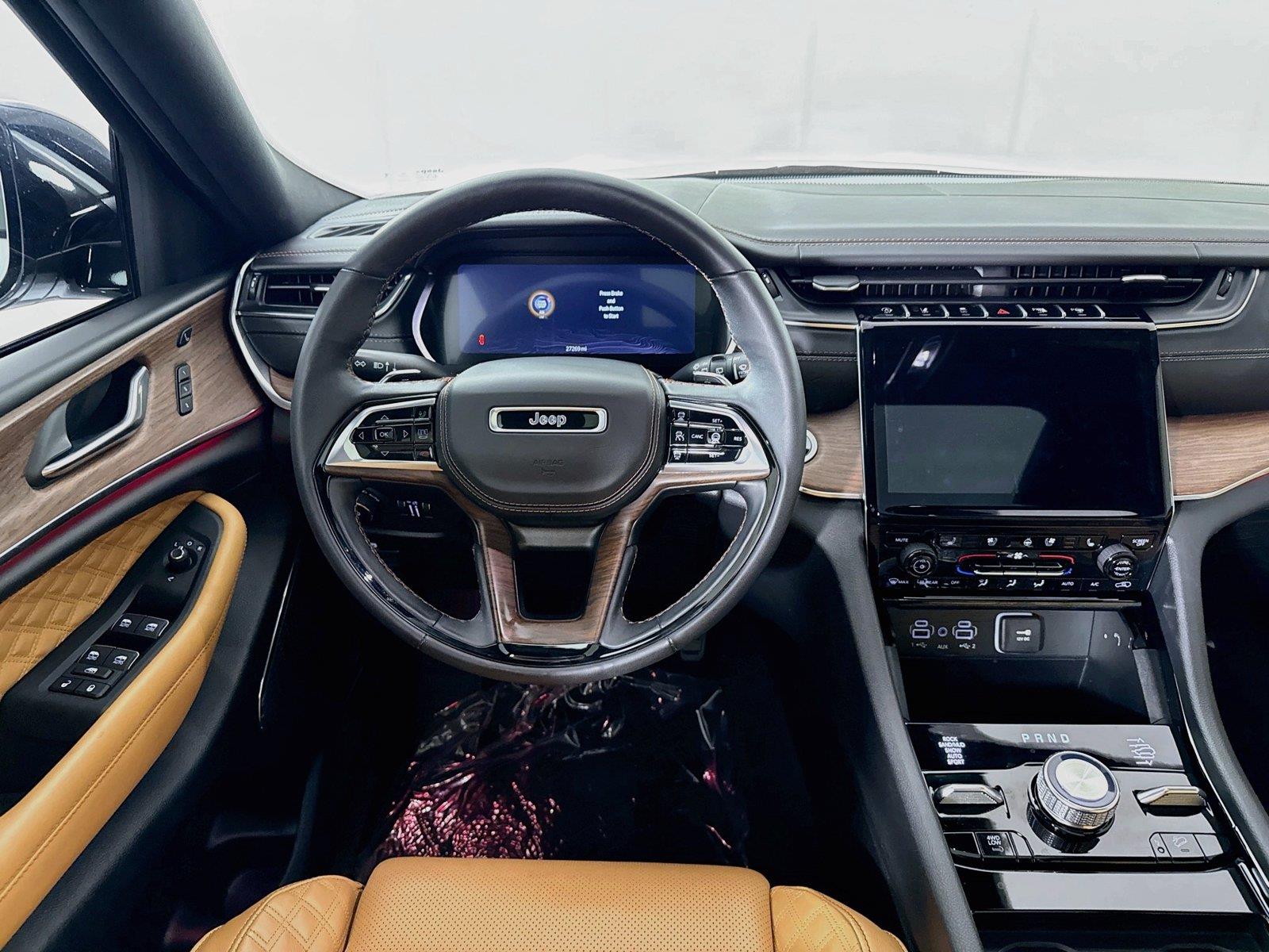 2025 Jeep Grand Cherokee Summit photo 34