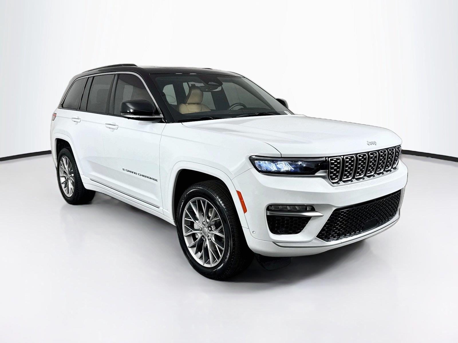 2025 Jeep Grand Cherokee Summit photo 9