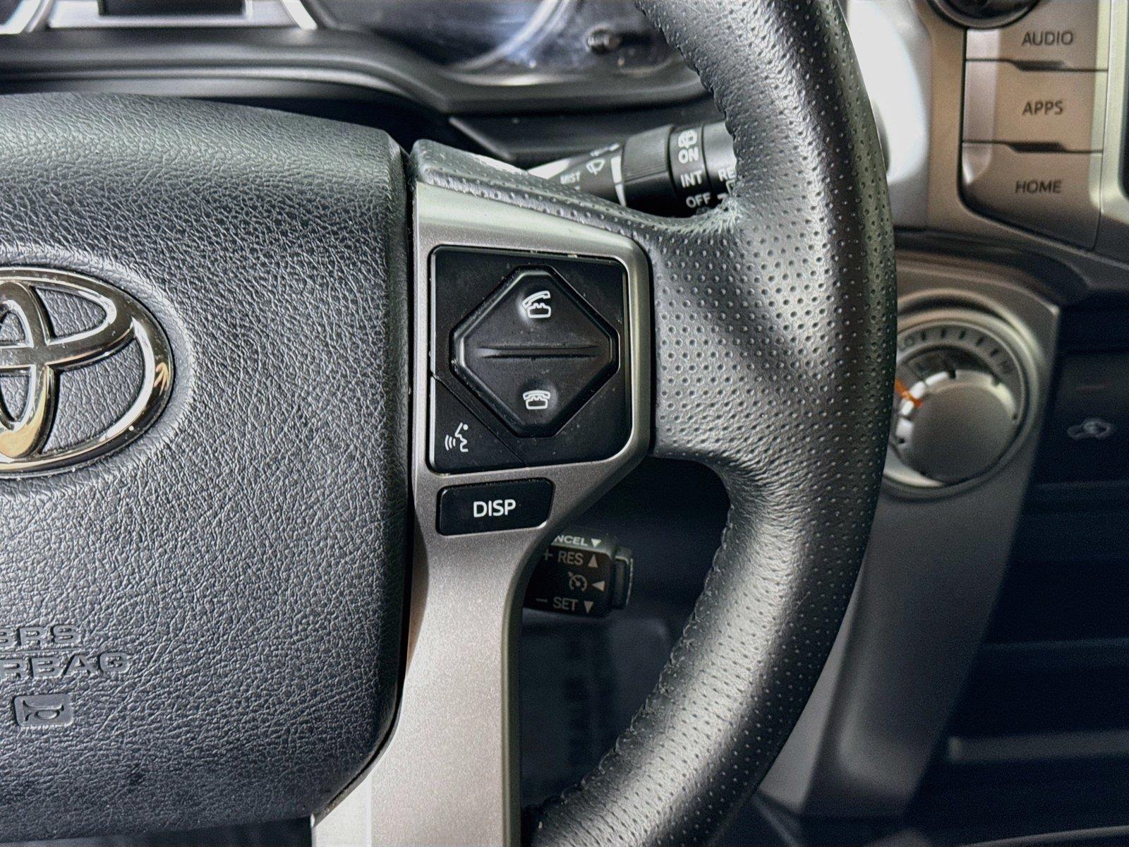2019 Toyota 4Runner SR5 photo 17