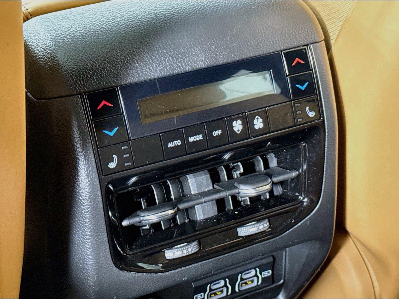 2025 Jeep Grand Cherokee Summit photo 39