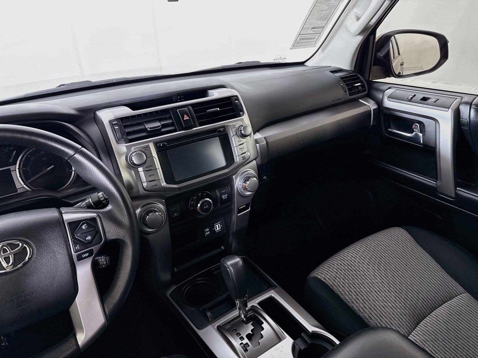 2019 Toyota 4Runner SR5 photo 30