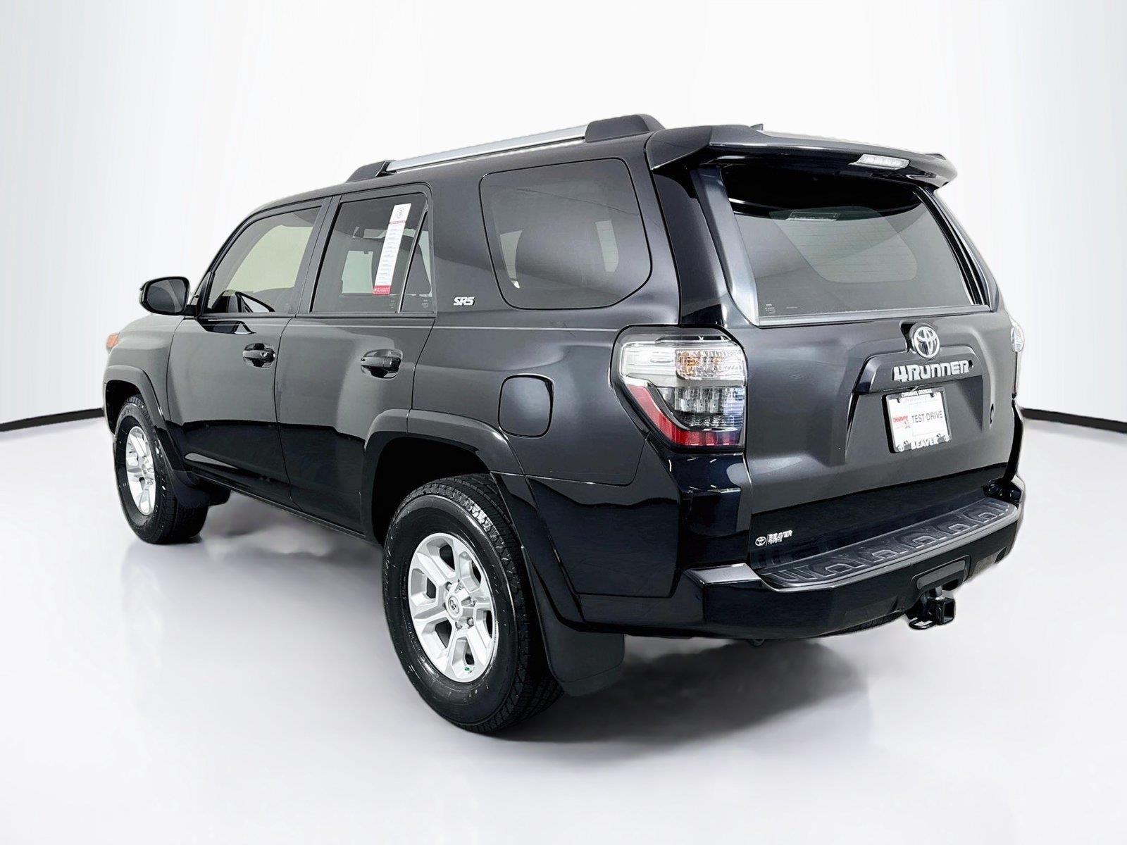 2019 Toyota 4Runner SR5 photo 11