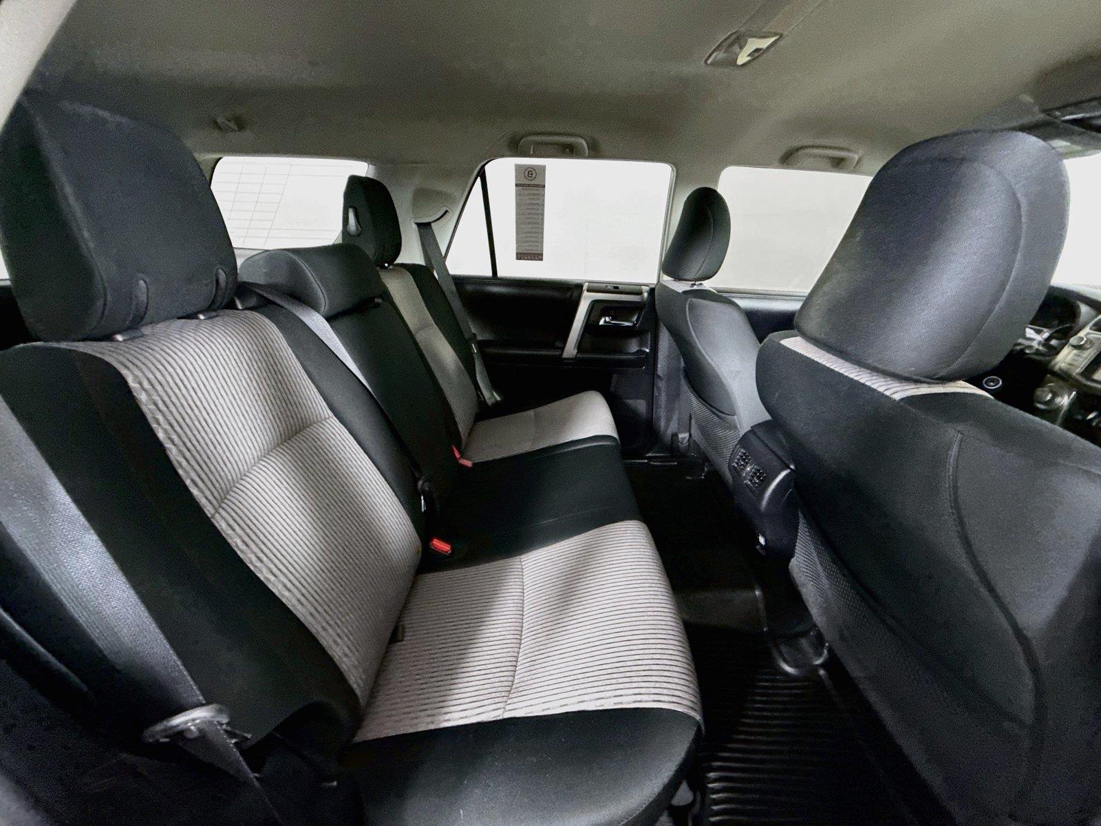 2019 Toyota 4Runner SR5 photo 39