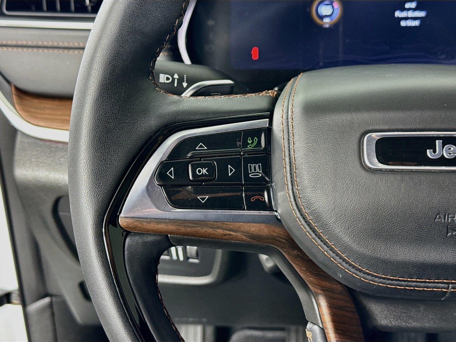 2025 Jeep Grand Cherokee Summit photo 17