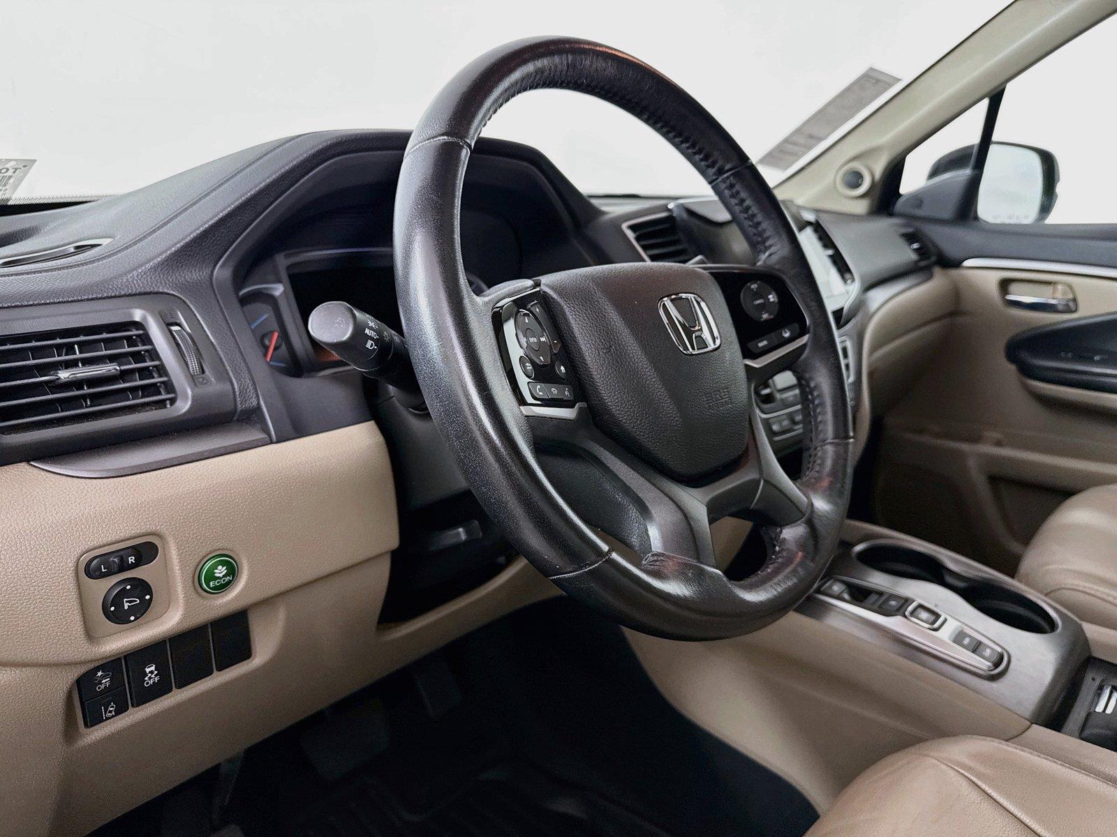 2021 Honda Pilot EX-L photo 3