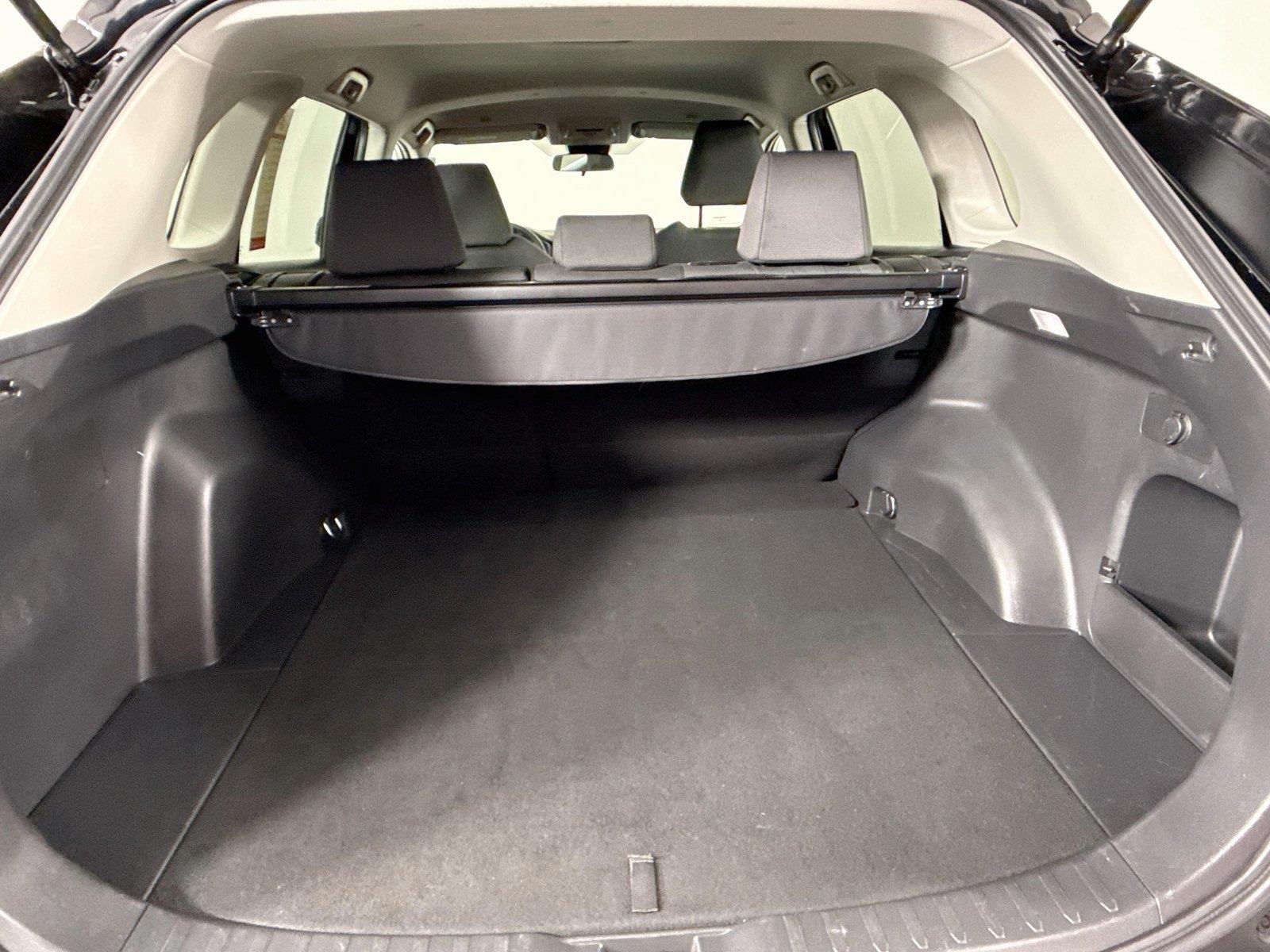 2025 Toyota RAV4 XLE photo 35