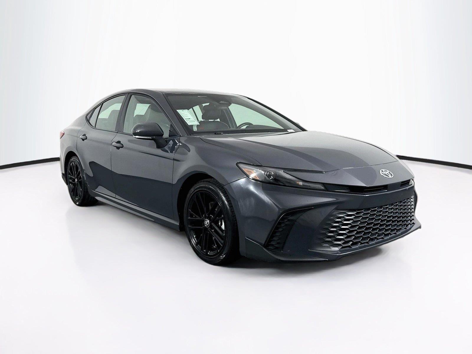 2025 Toyota Camry SE photo 8