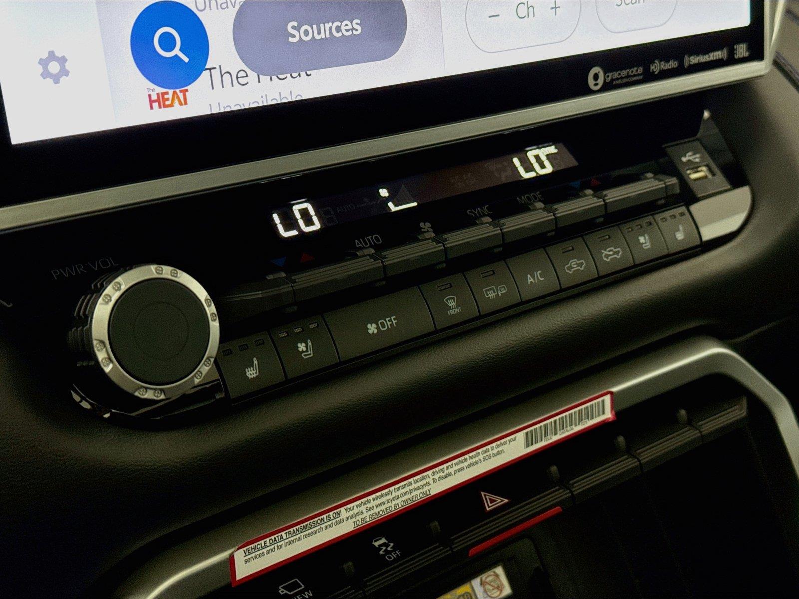 2024 Toyota Tundra Platinum photo 26