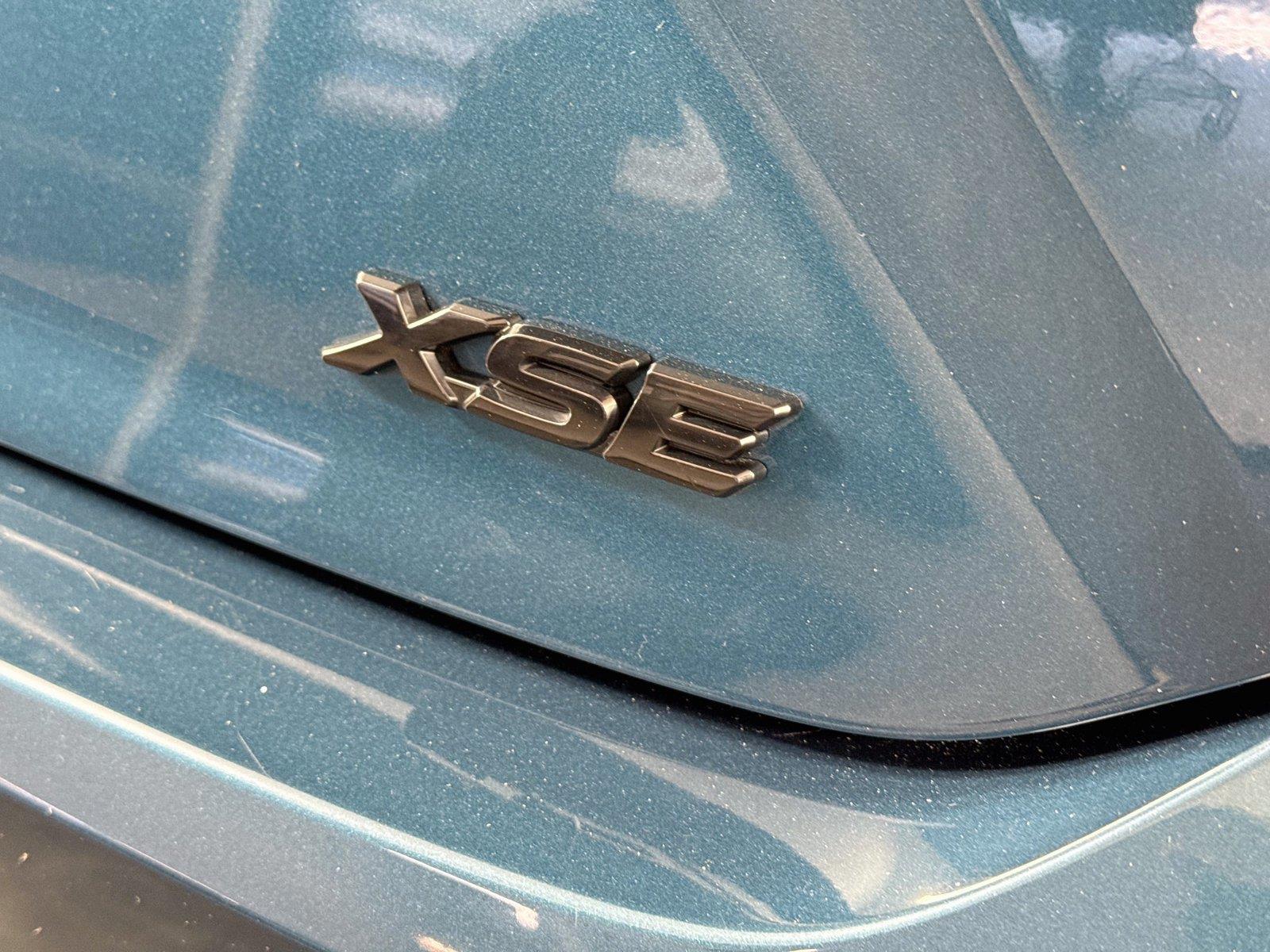 2025 Toyota Camry XSE photo 14