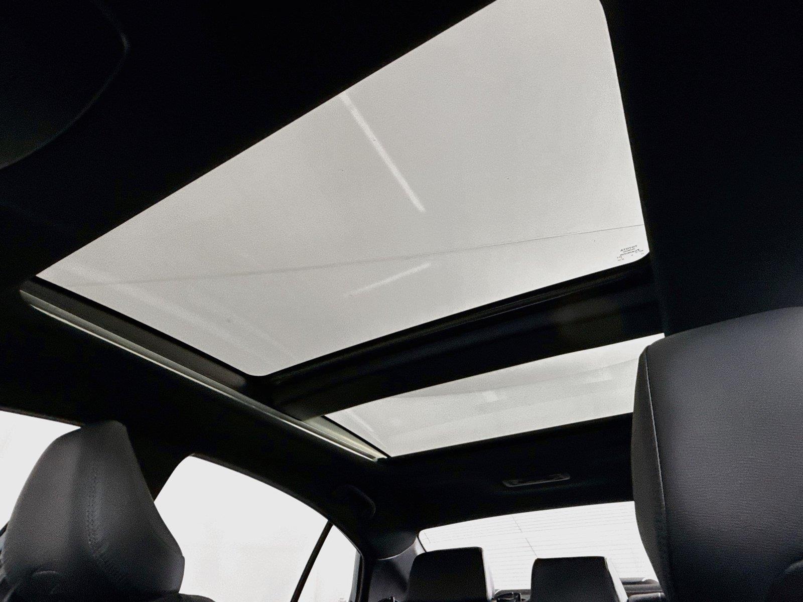 2025 Toyota Camry XSE photo 5