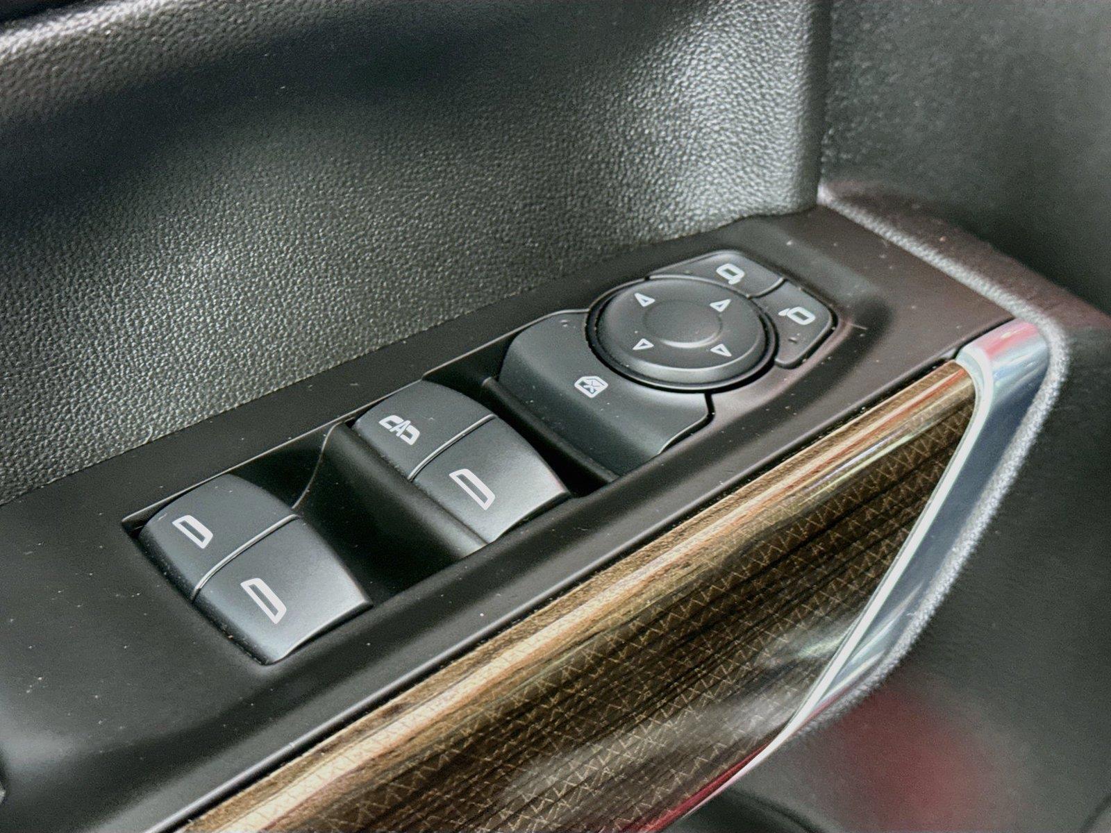 2021 Chevrolet Silverado 1500 RST photo 26