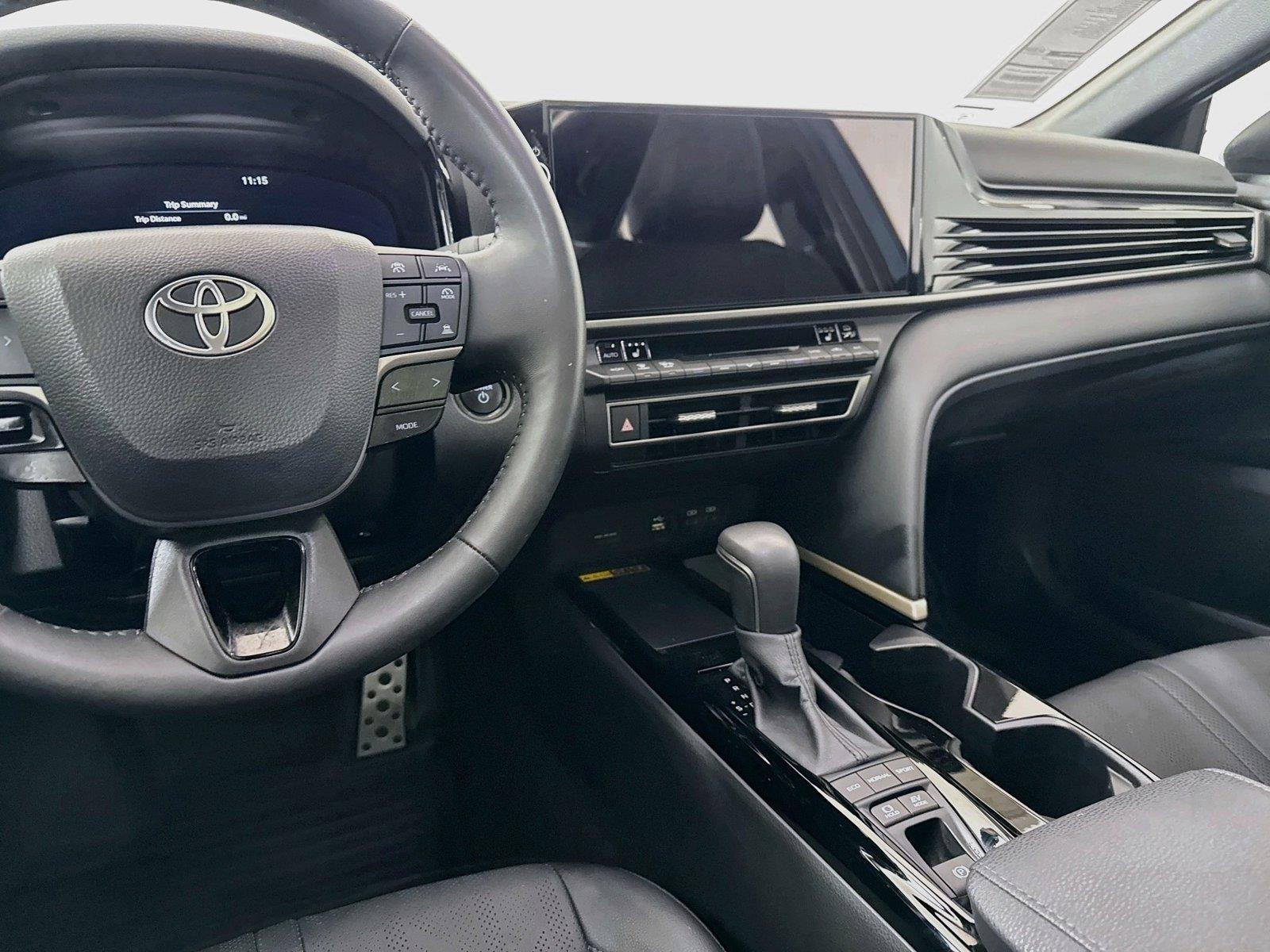 2025 Toyota Camry XSE photo 32