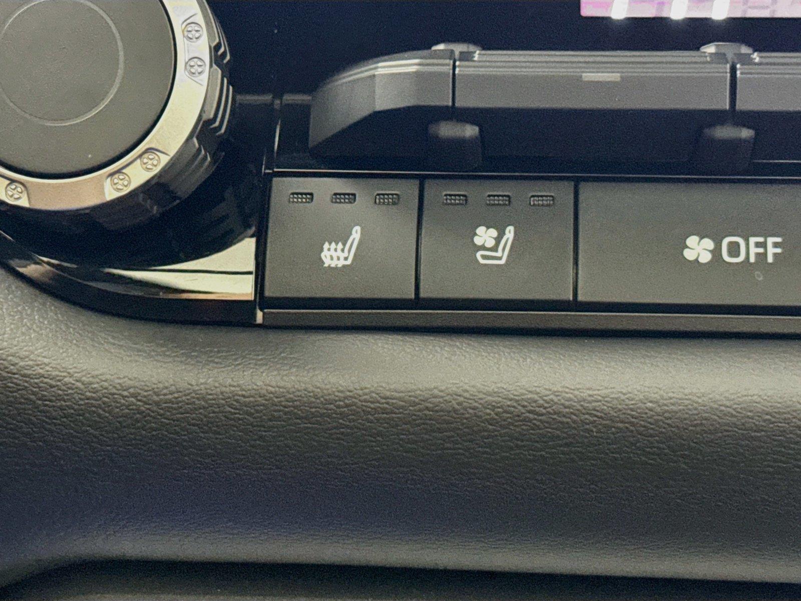 2024 Toyota Tundra Platinum photo 7