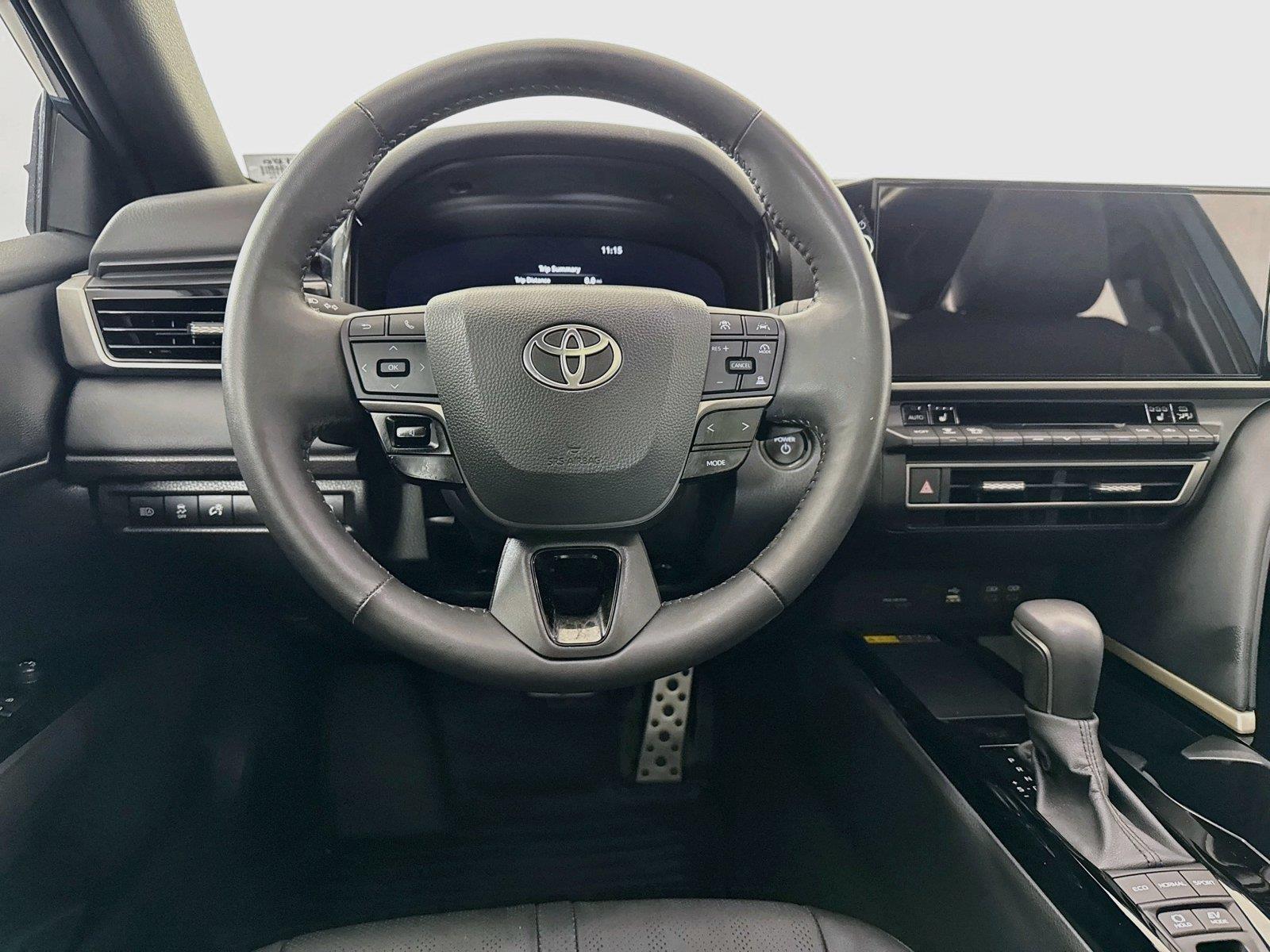 2025 Toyota Camry XSE photo 31