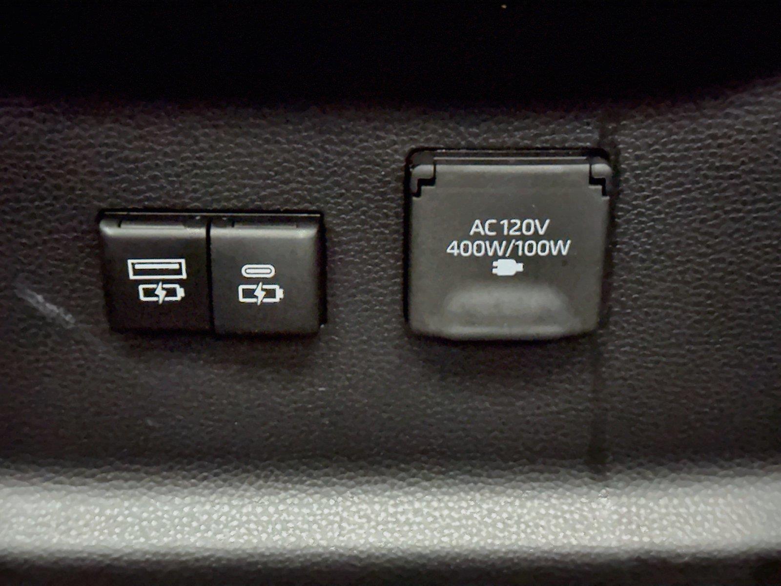 2024 Toyota Tundra Platinum photo 38