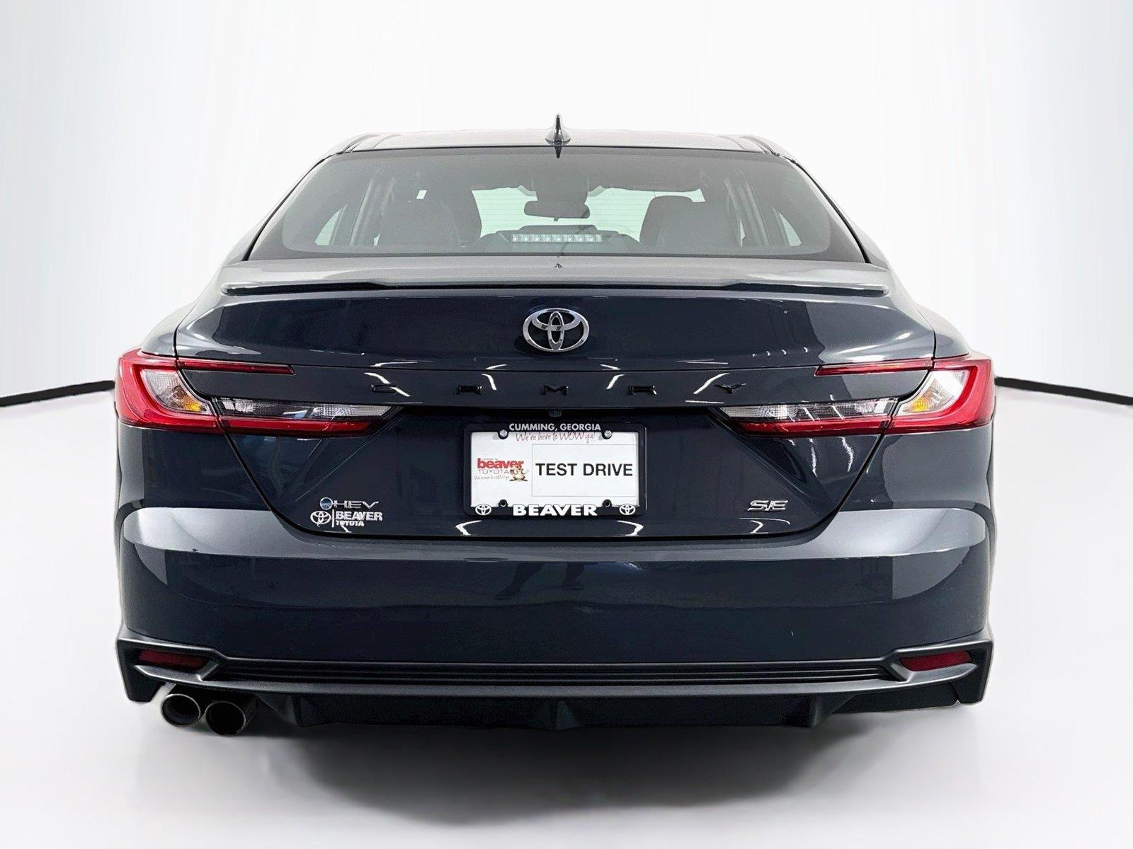 2025 Toyota Camry SE photo 10
