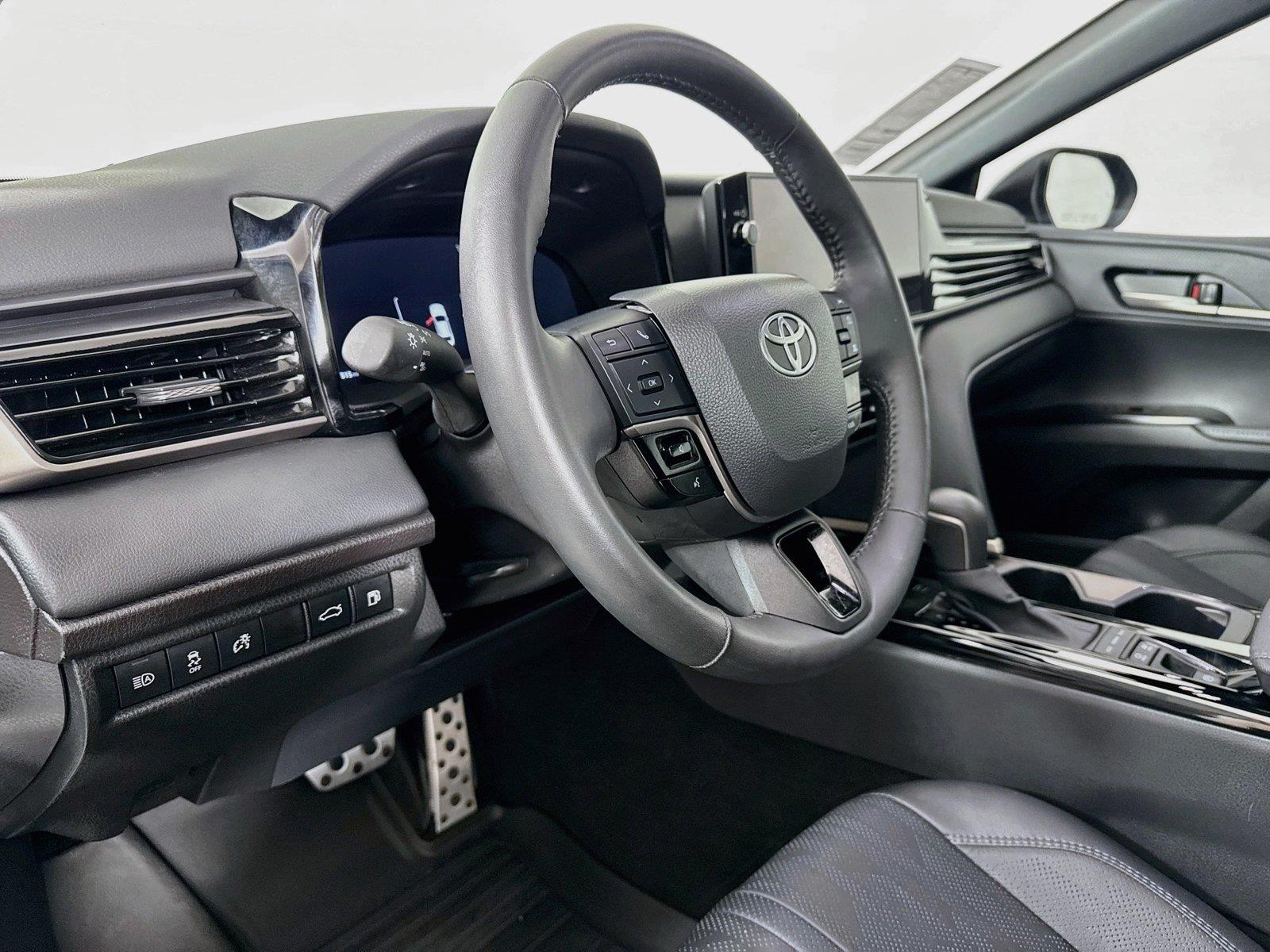 2025 Toyota Camry XSE photo 3