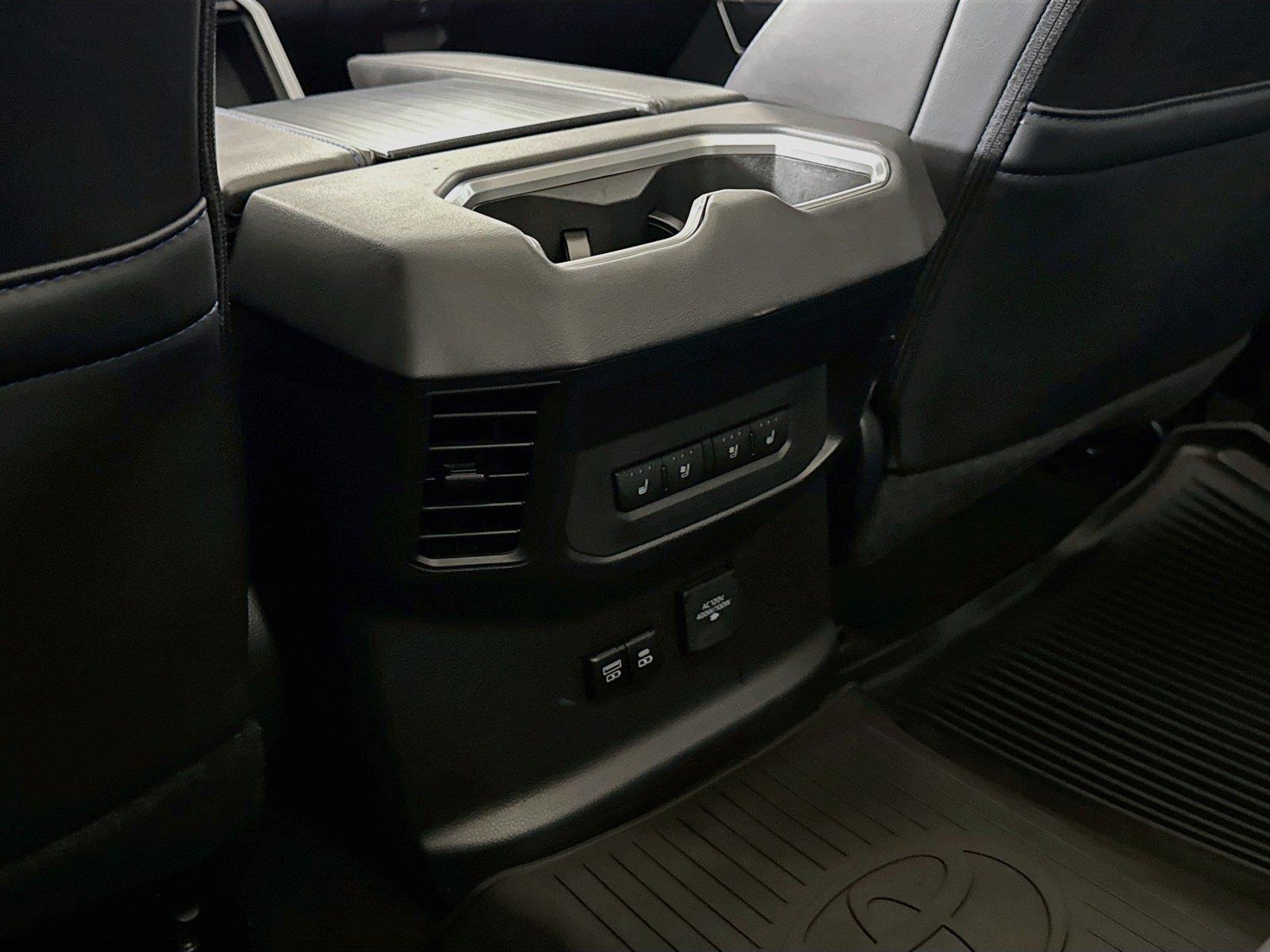 2024 Toyota Tundra Platinum photo 36