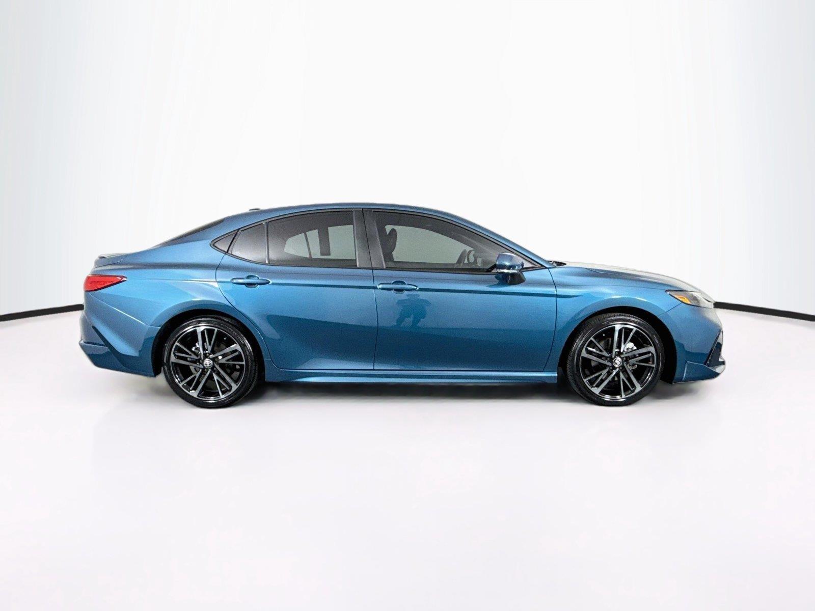 2025 Toyota Camry XSE photo 10