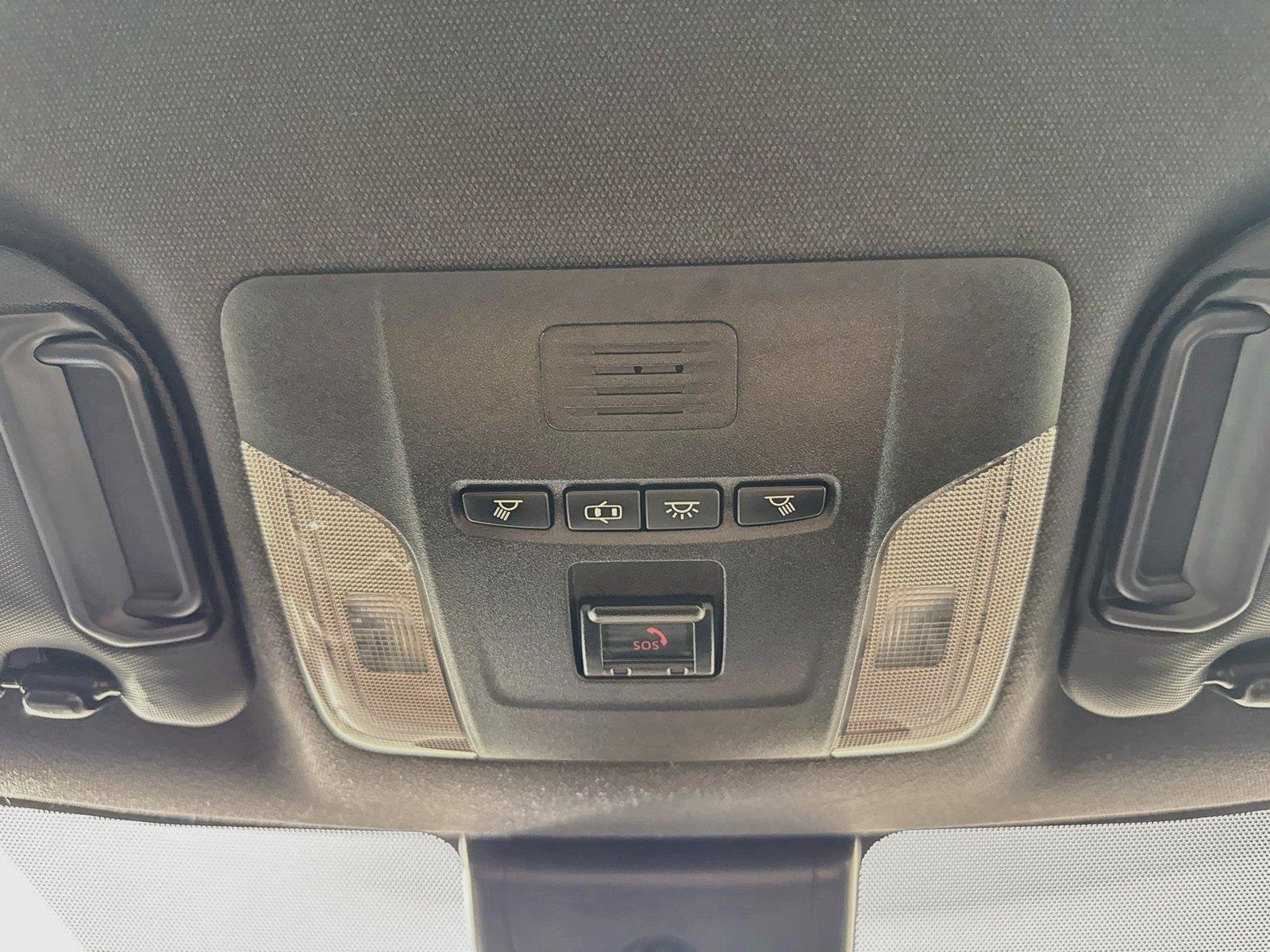 2022 Toyota Corolla SE photo 19