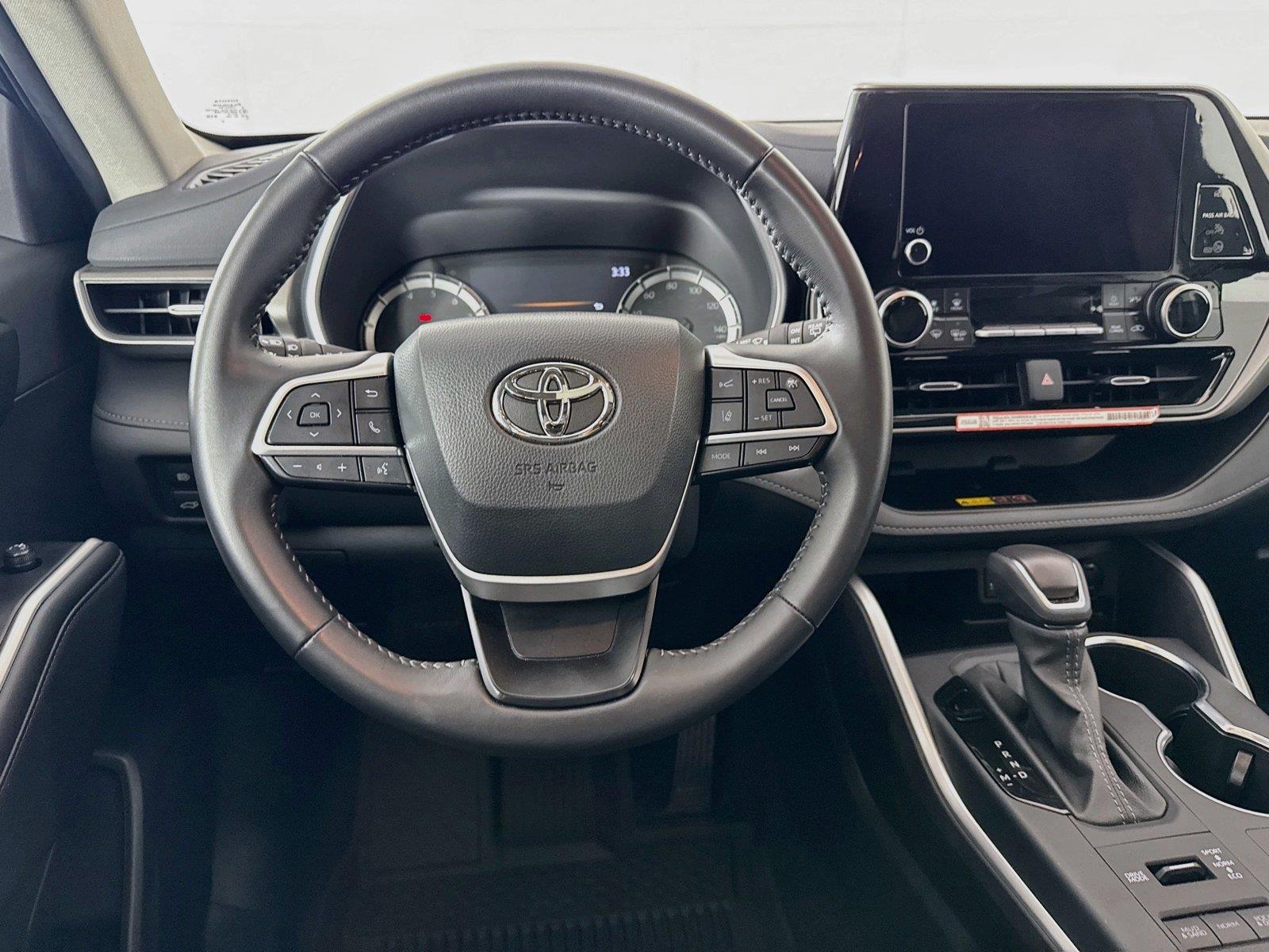2026 Toyota Highlander XLE photo 31