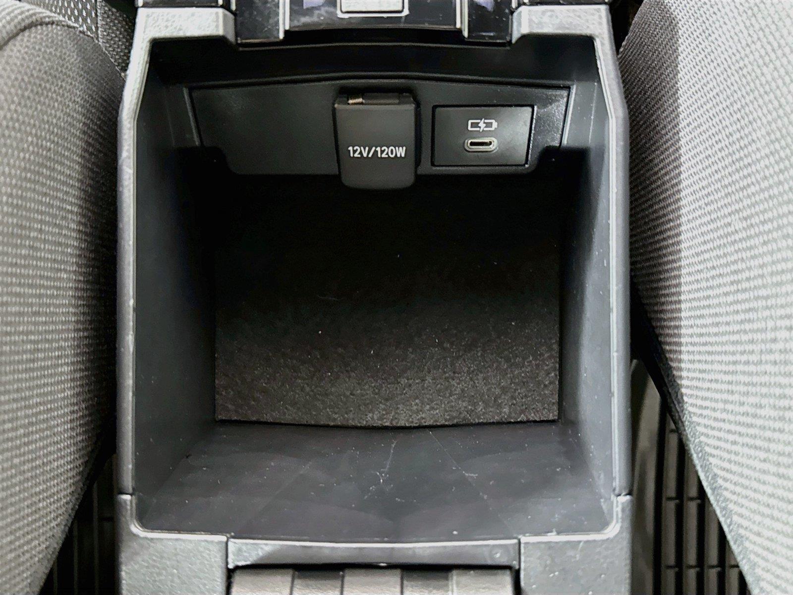 2022 Toyota Corolla SE photo 29